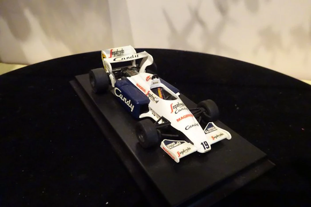 SMTS 1:43 - Model car - Toleman TG184