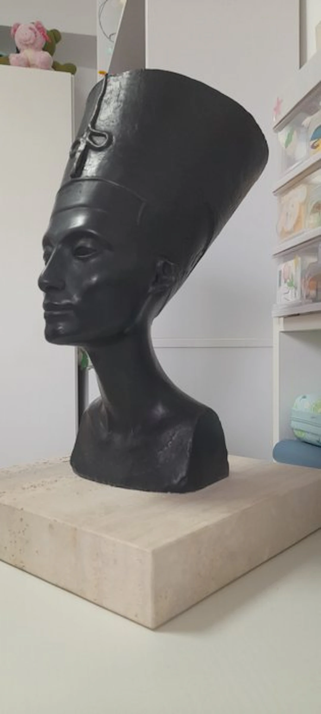 Skel - Bust, Nefertiti - 35 cm - Bronze, Marble
