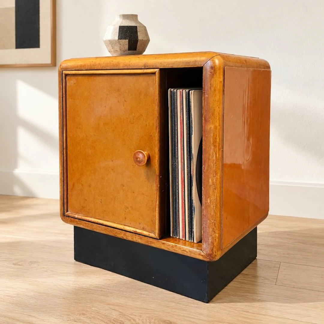 Cabinet - Wood, Italian design in the Bauhaus style, early 1900s