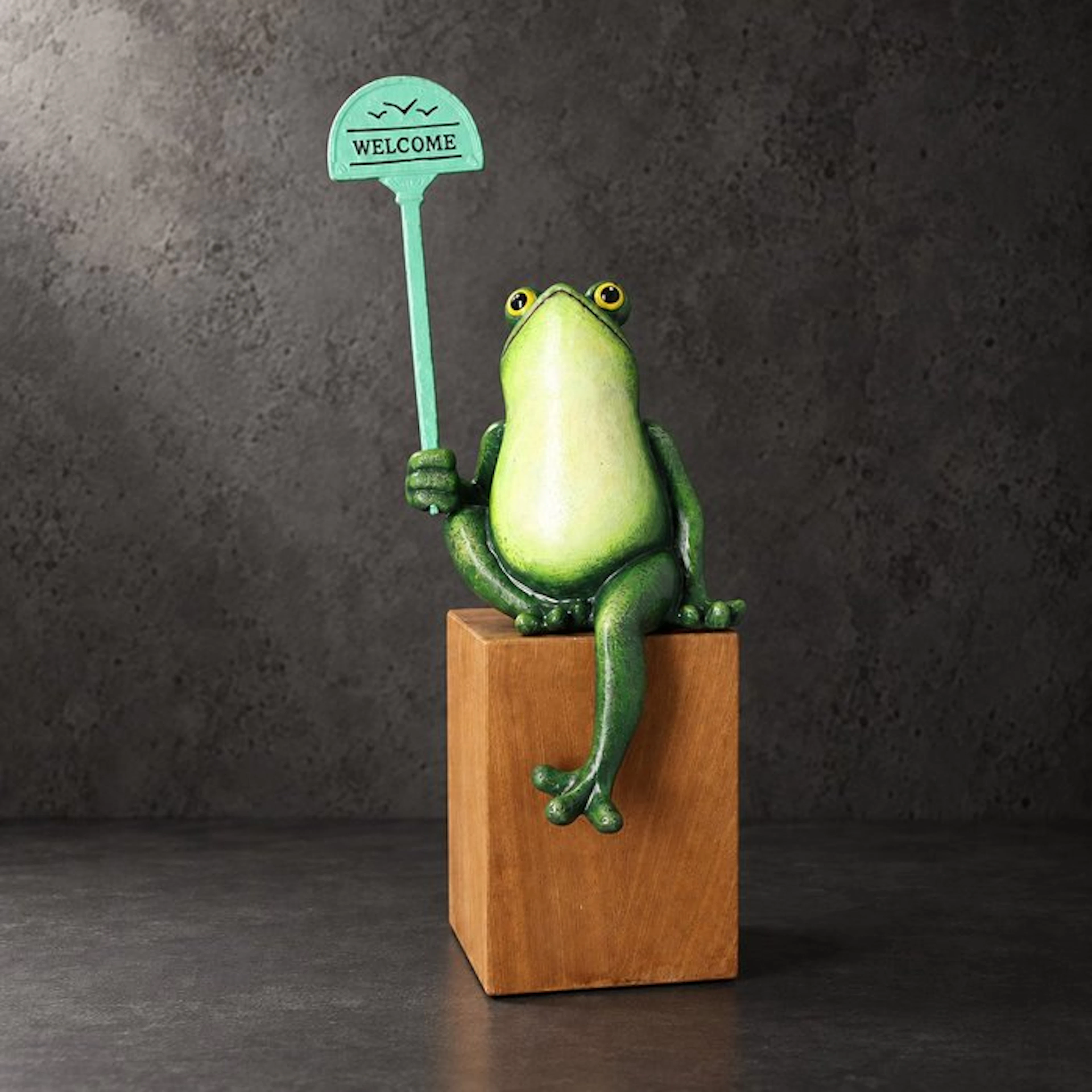 Figurine - A welcoming frog - Iron
