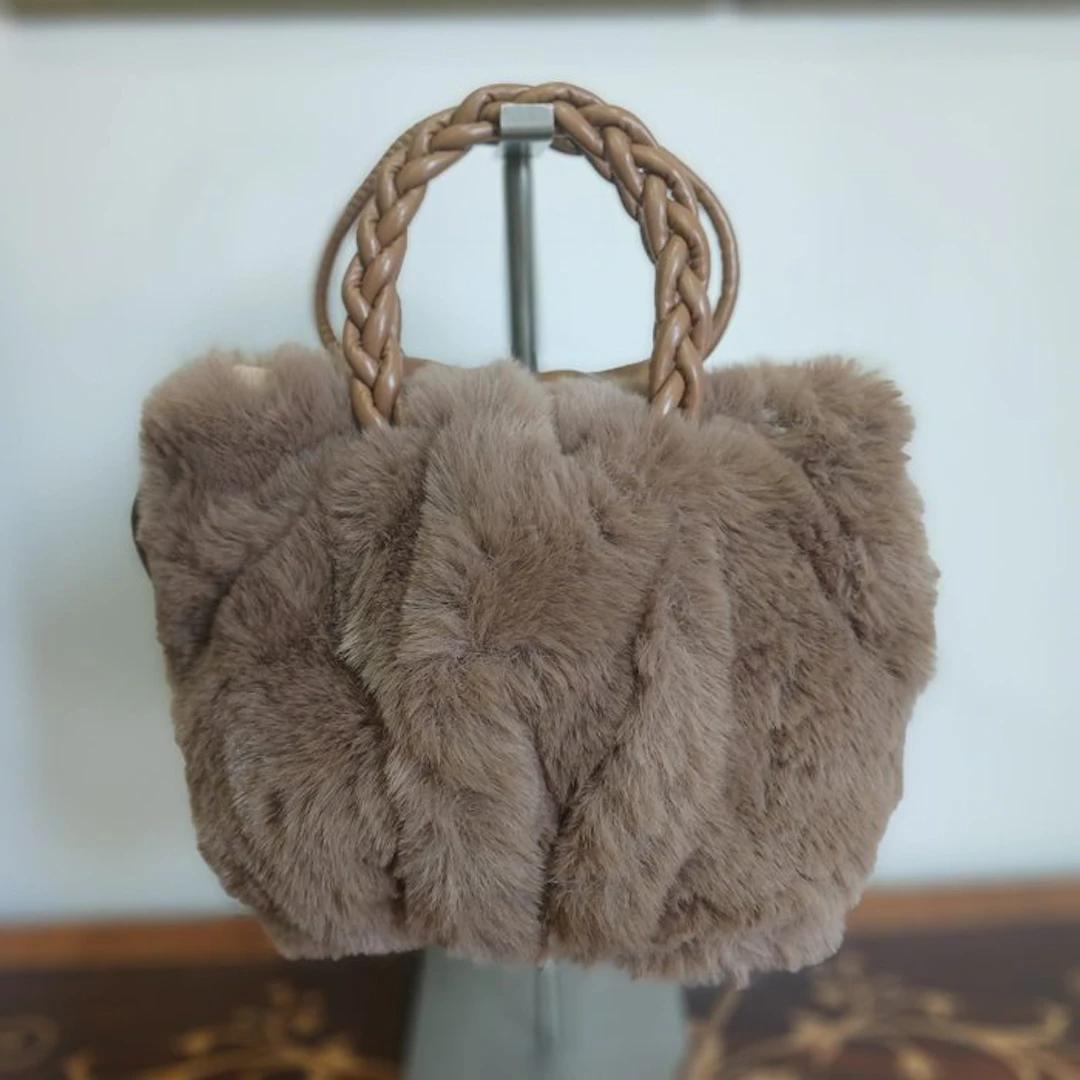 Artisan Furrier - Bag