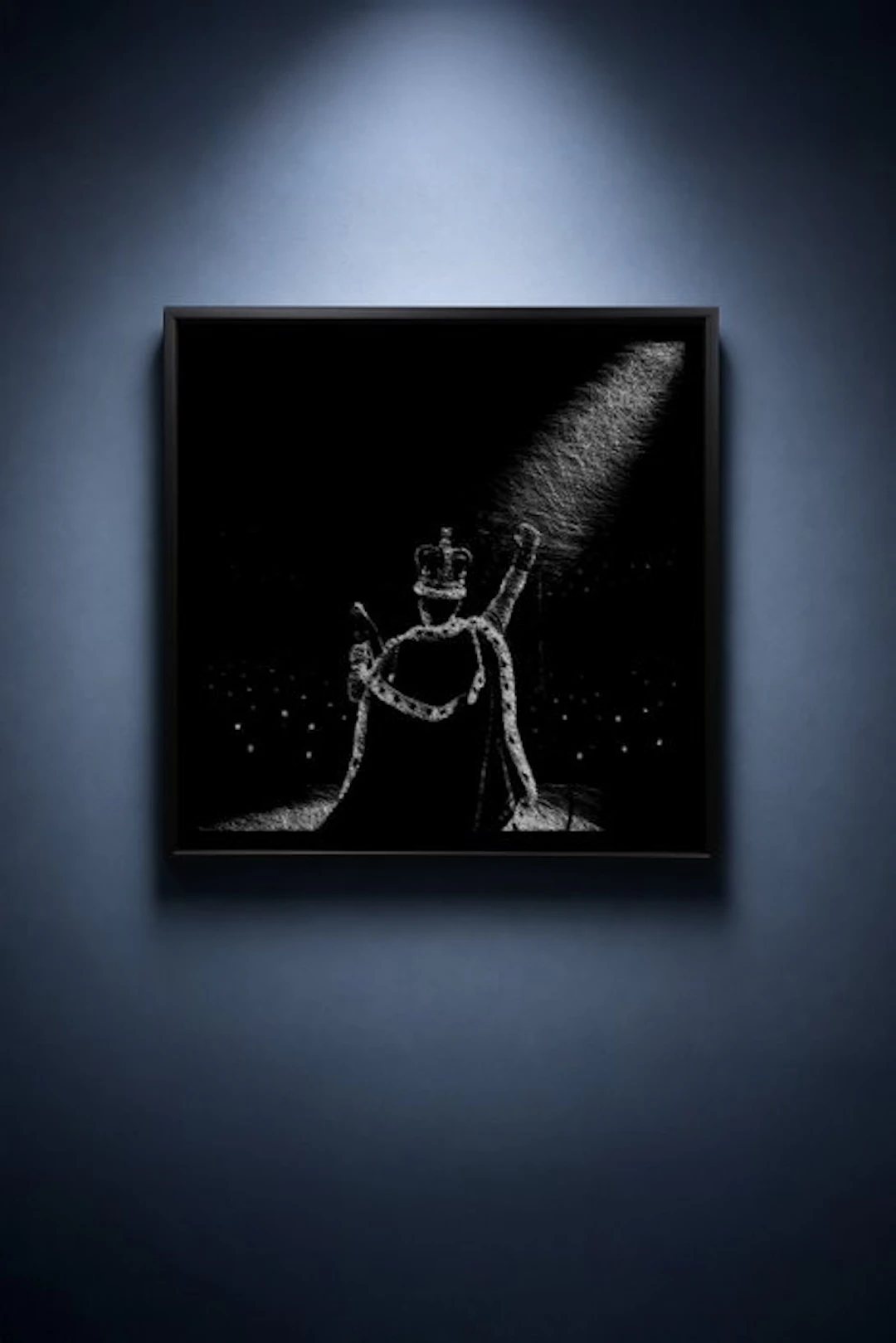 Tijs Dragtsma (1992) - Freddie Crowned in Light