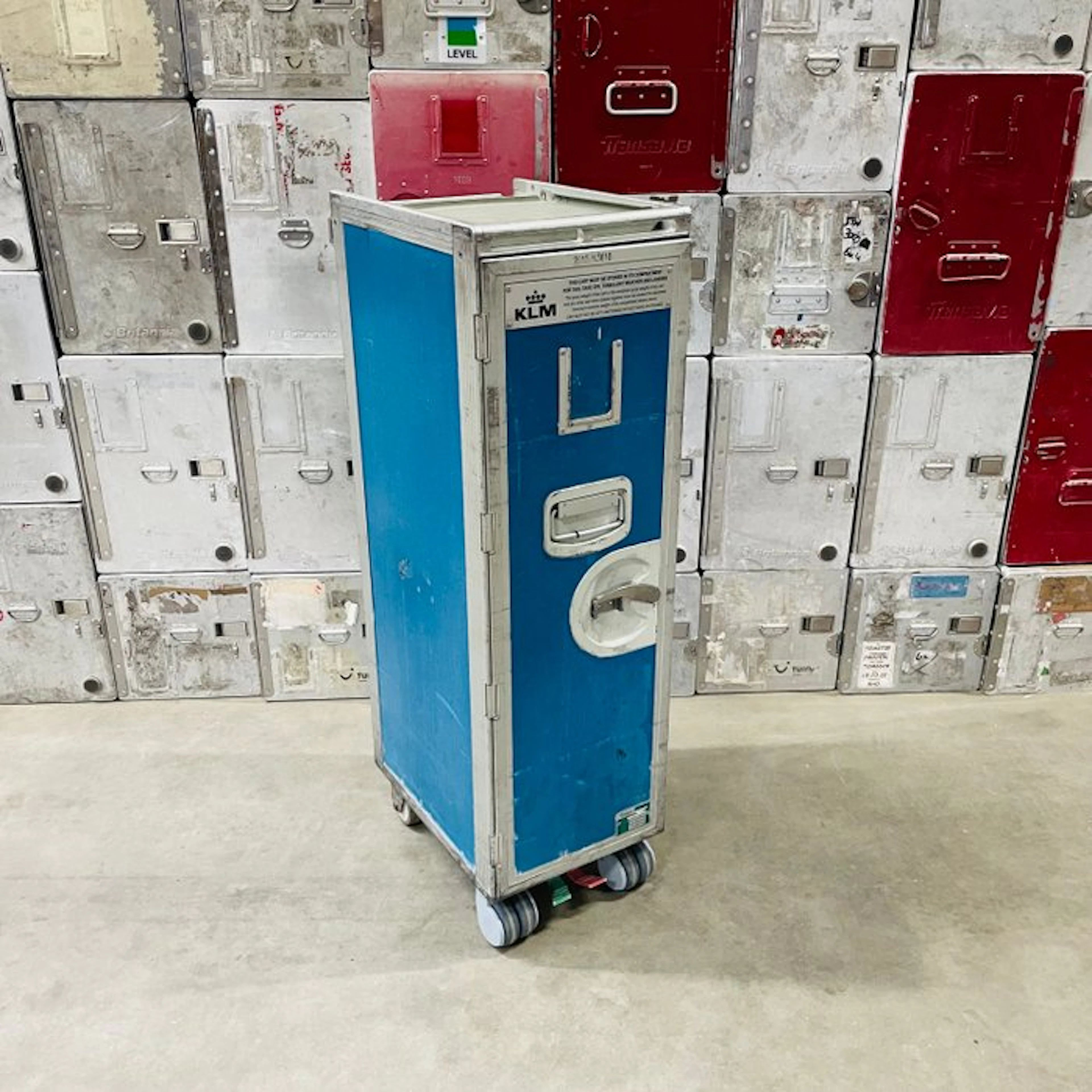 Korita - Airline trolley - half-size airplane trolley...