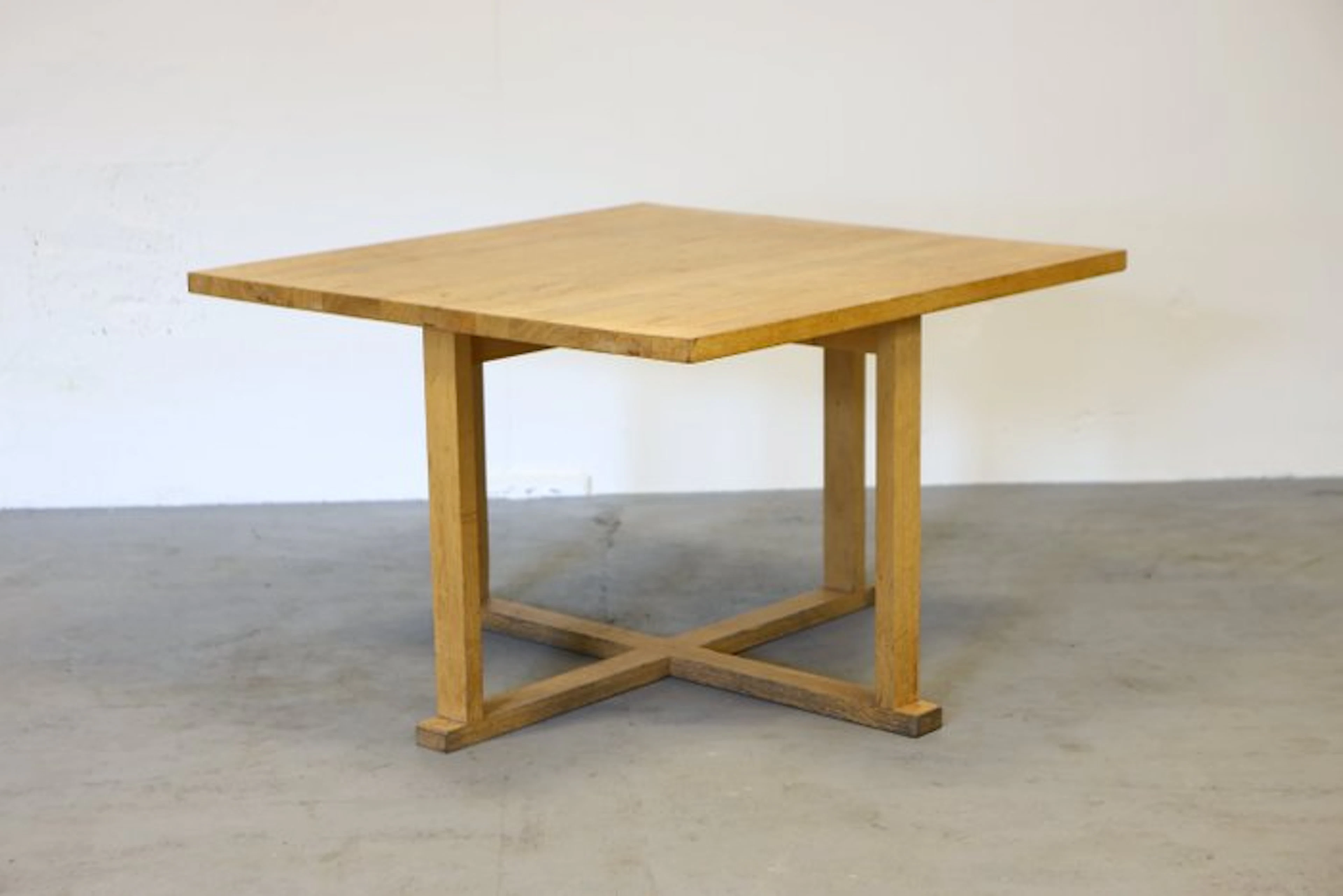 Houtwerk HATTEM - Yusuf Kho - Dining table - Oak