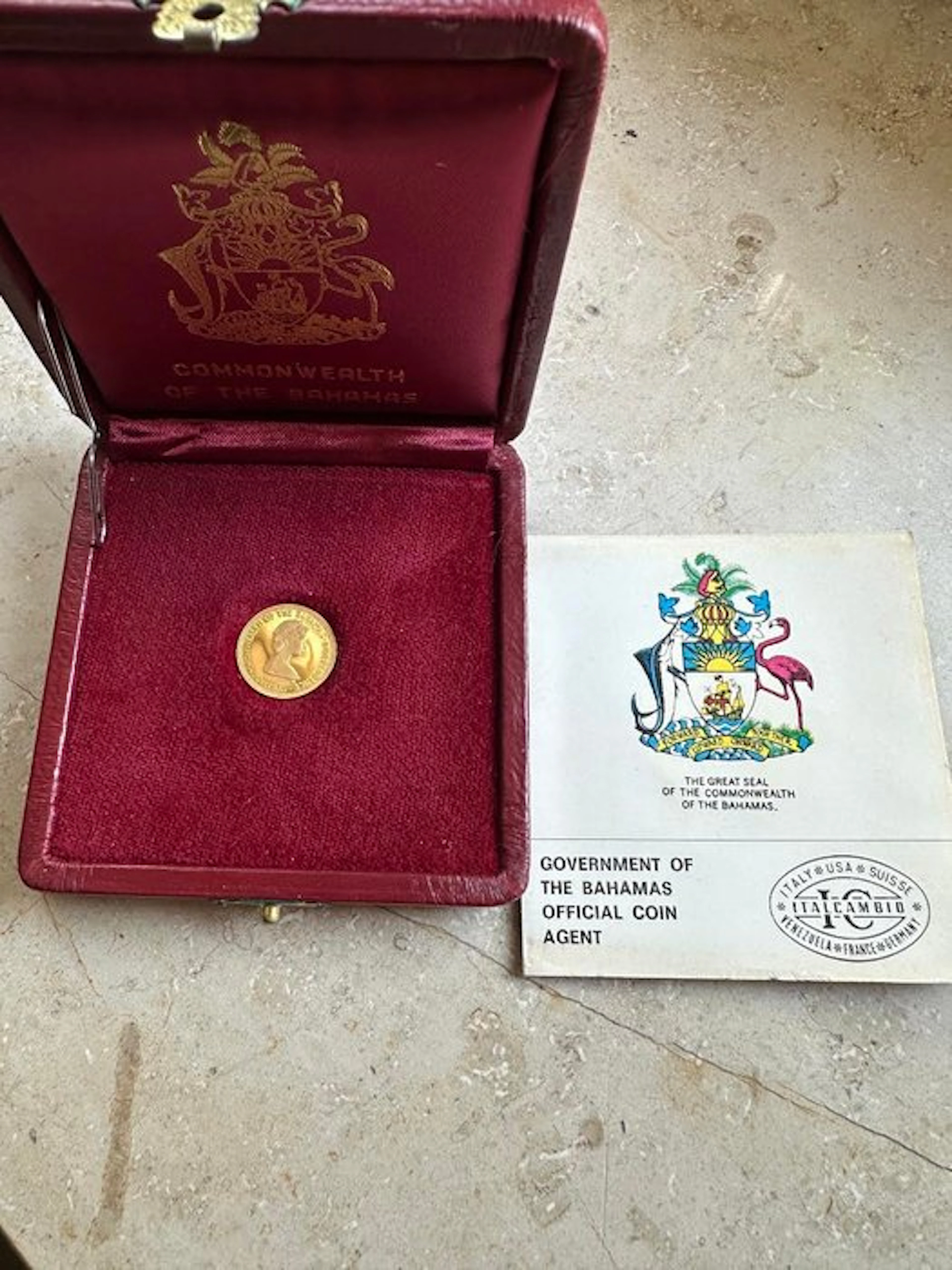 Bahamas. Elizabeth II. 50 Dollars 1975 (No reserve price)