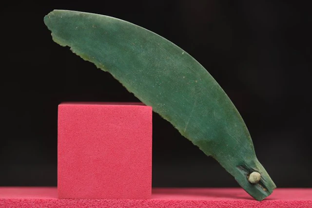 Bronze Age (Urnfield Culture) - Bronze Tanged Knife - 10.7 cm (No