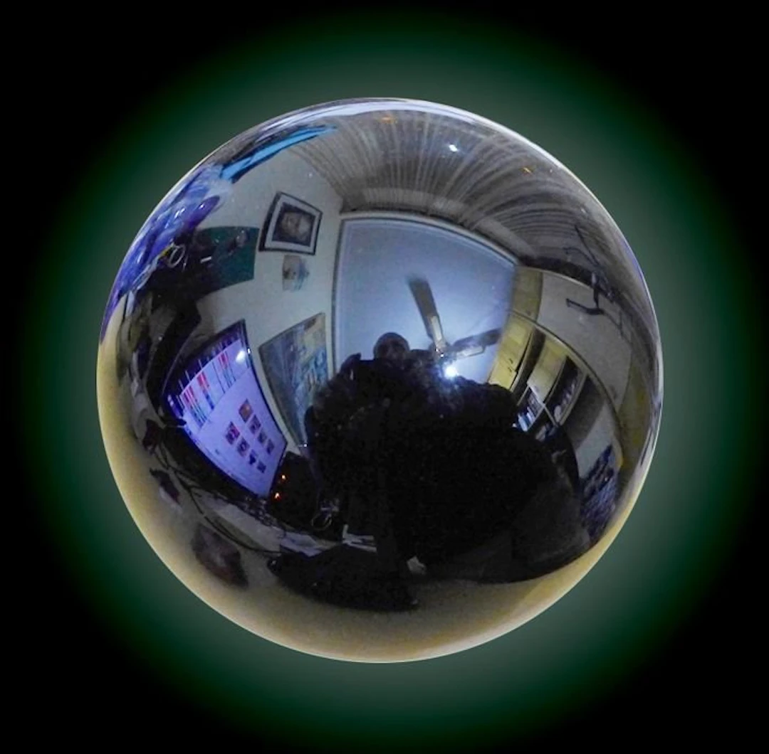Polished Obsidian Sphere Black. - Height: 120 mm - Width: 120 mm- 2726 g