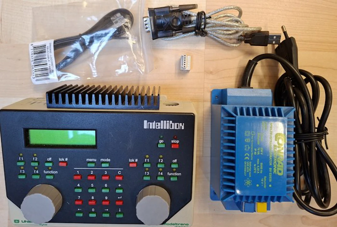 Uhlenbrock; Conrad H0 - 65000; Conrad 21 64 65 - Model train control unit (2)