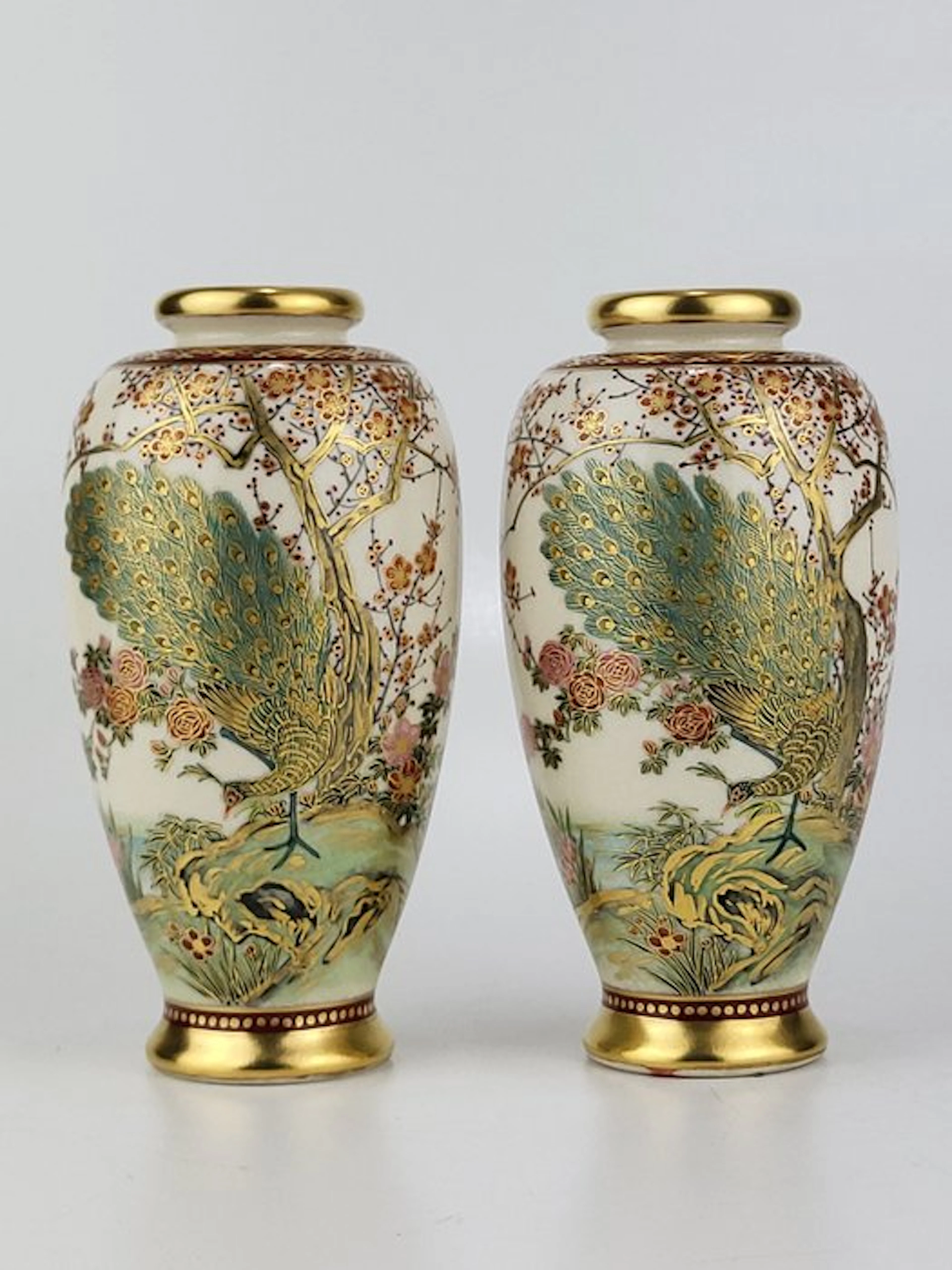 Vase - Porcelain - Japan - Pair of Satsuma vases (No reserve price)