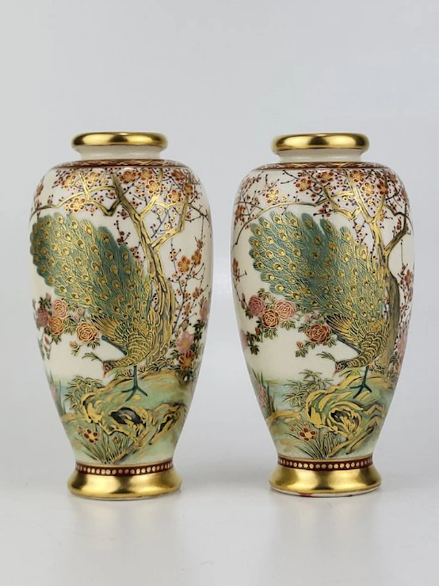 Vase - Porcelain - Japan - Pair of Satsuma vases (No reserve price)
