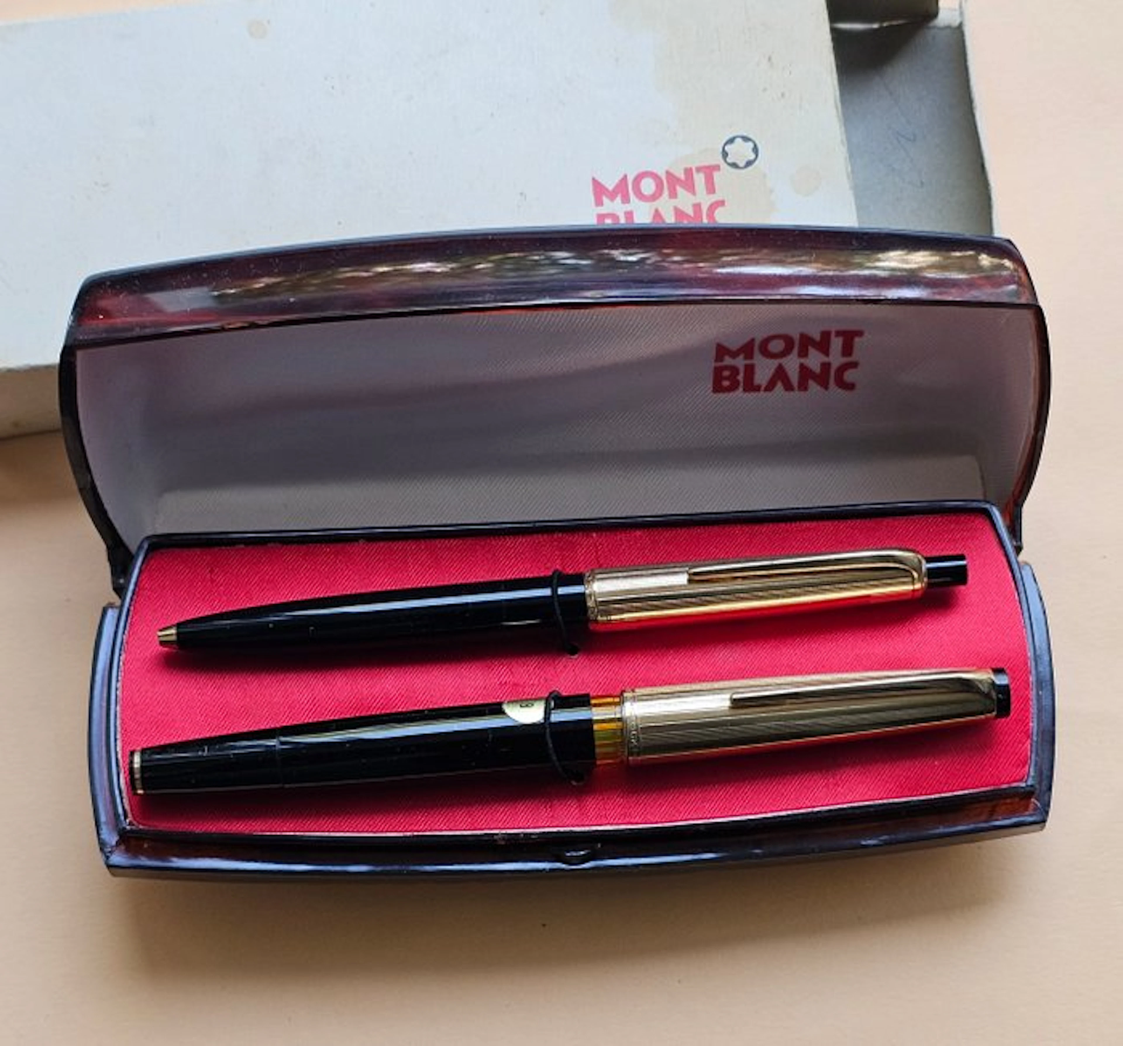 Montblanc - MONTBLANC 79 & MONTBLANC 74 / PLUME OR 14 CARATS - Pen set