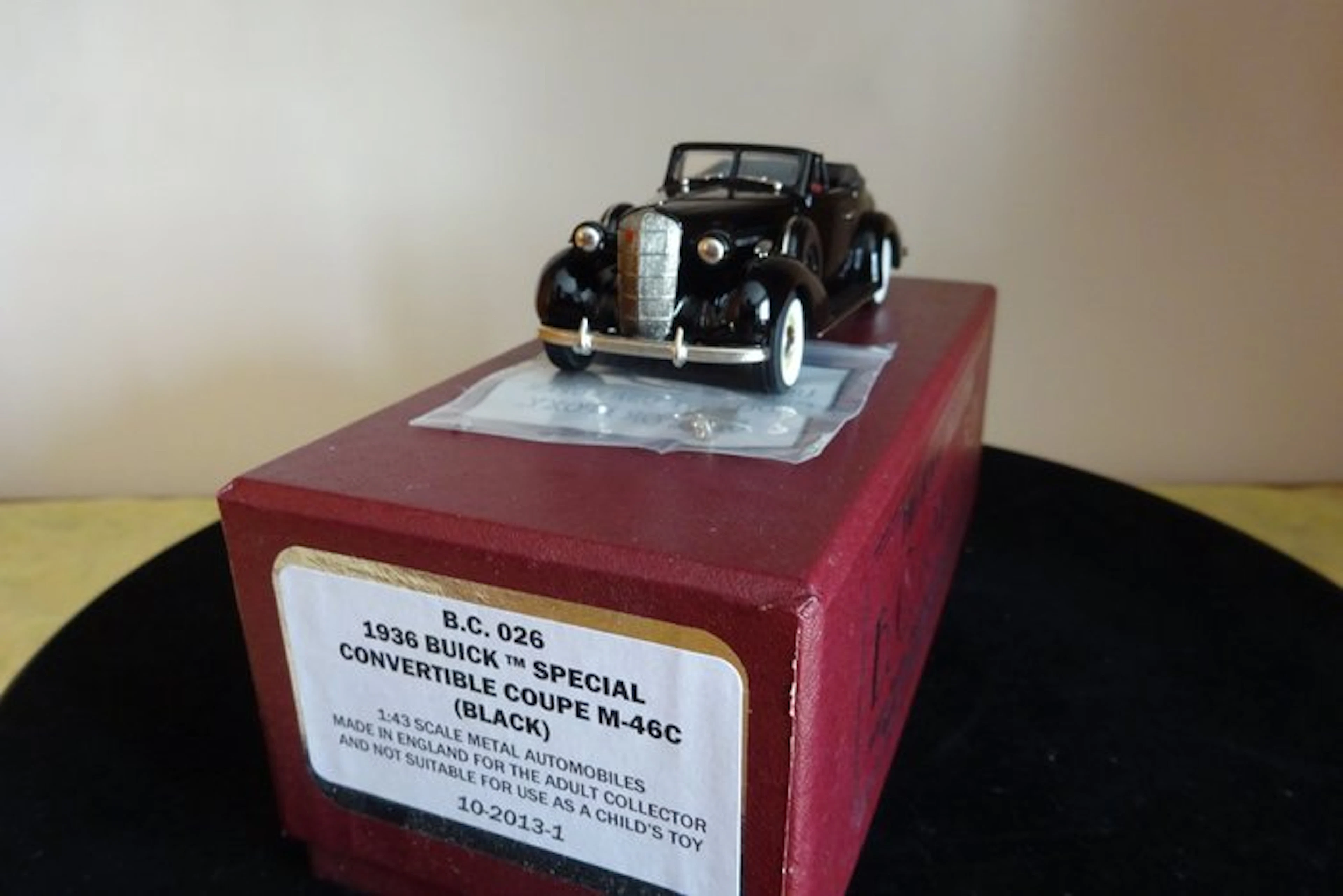 Brooklin 1:43 - Model car - 1936 Buick Special Convertible Coupe M-46C