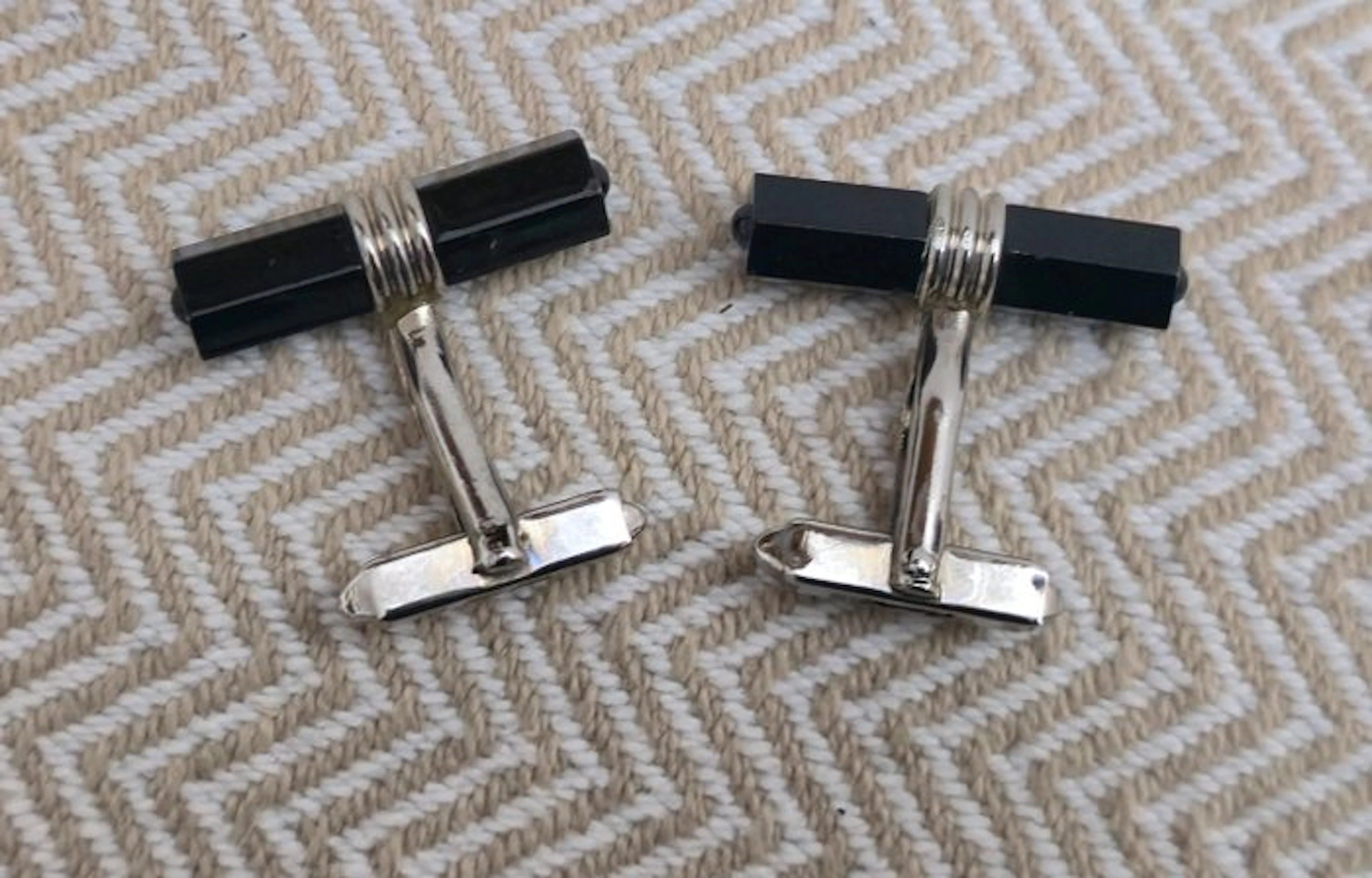 No reserve price - Yves Saint Laurent - Cufflinks...