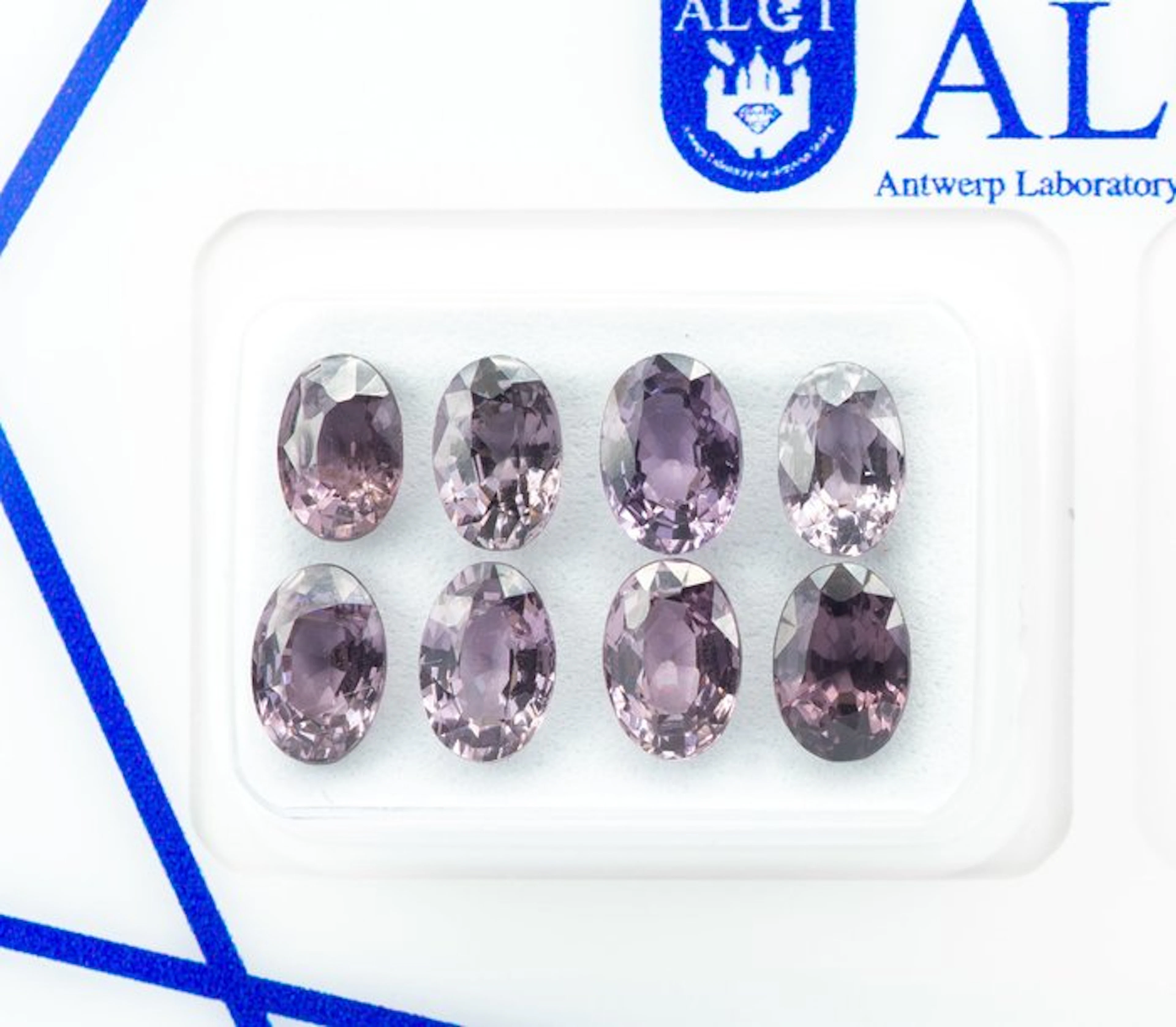 No reserve price - 8 pcs Spinel - 4.56 ct - Antwerp...