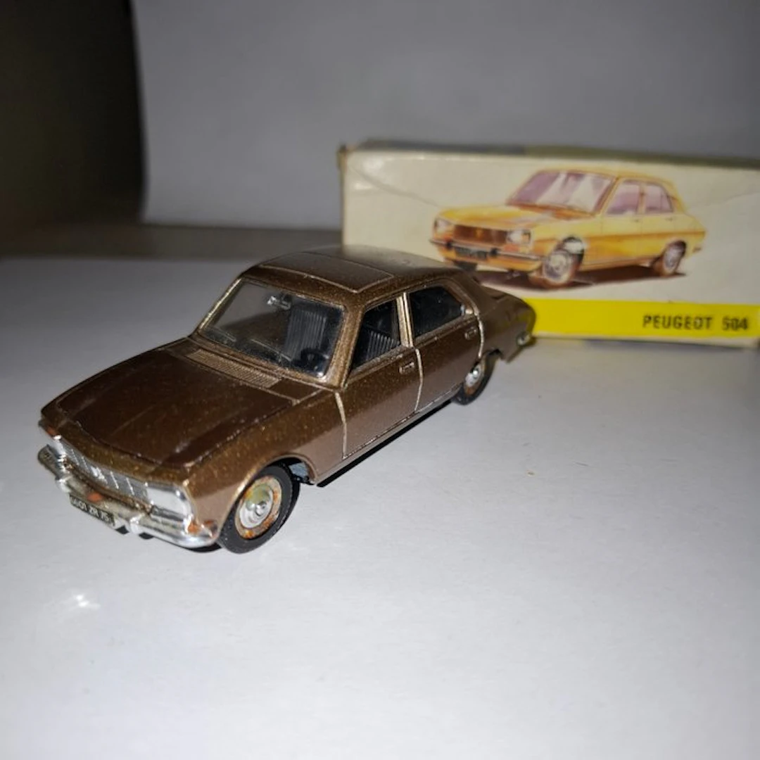 Dinky Toys 1:43 - Model car - Peugeot 504