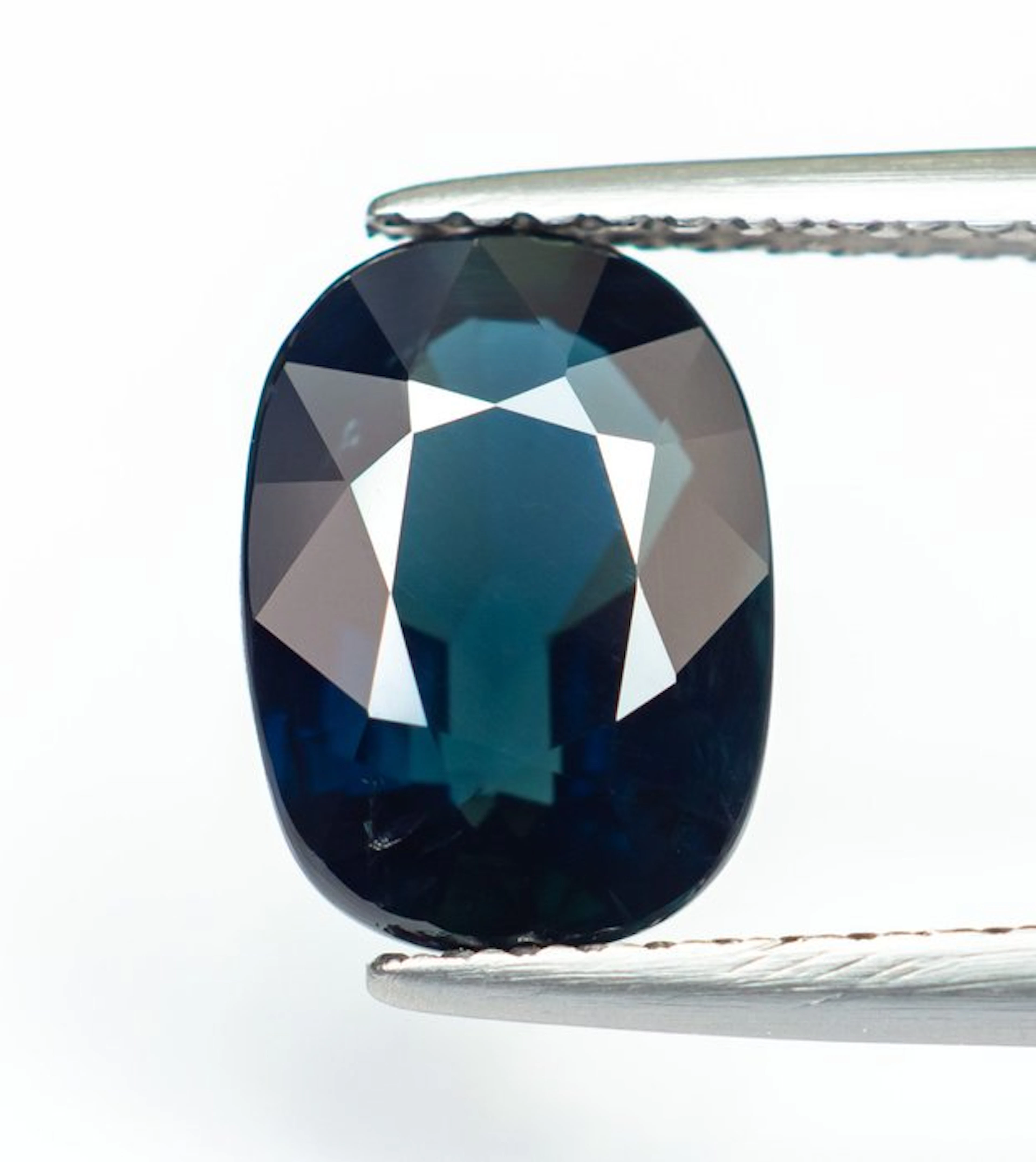 No reserve price Sapphire - 3.00 ct - Bellerophon Gemlab - Deep Greenish Blue