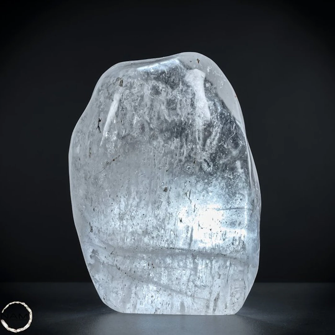 Majestic freeform from natural Lemurian quartz from Brazil – 2.5 kg