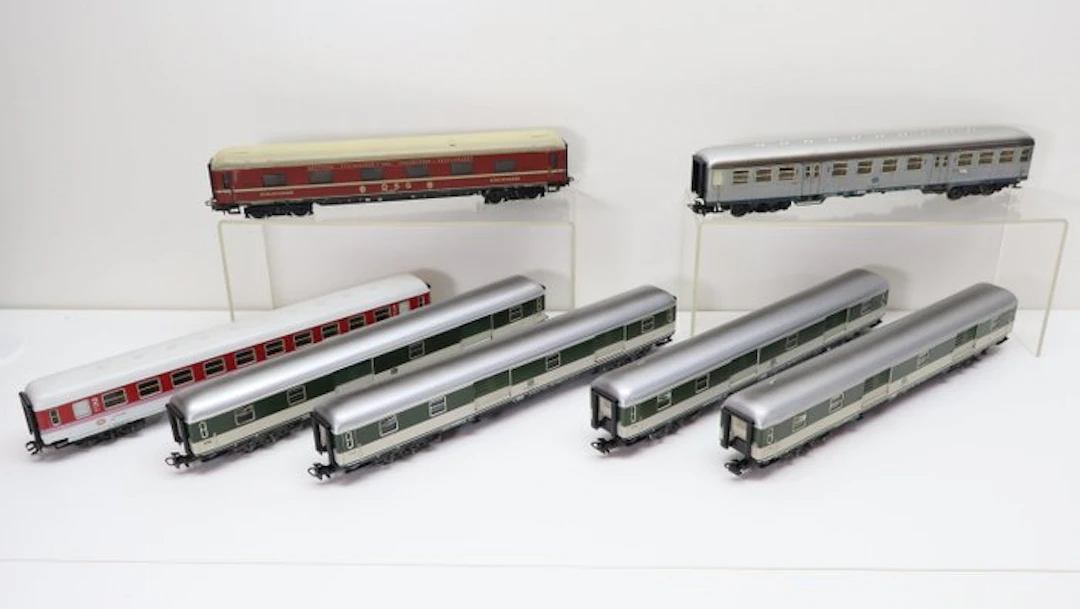 Märklin H0 - Electric locomotive (7) - 7x Wagon Set