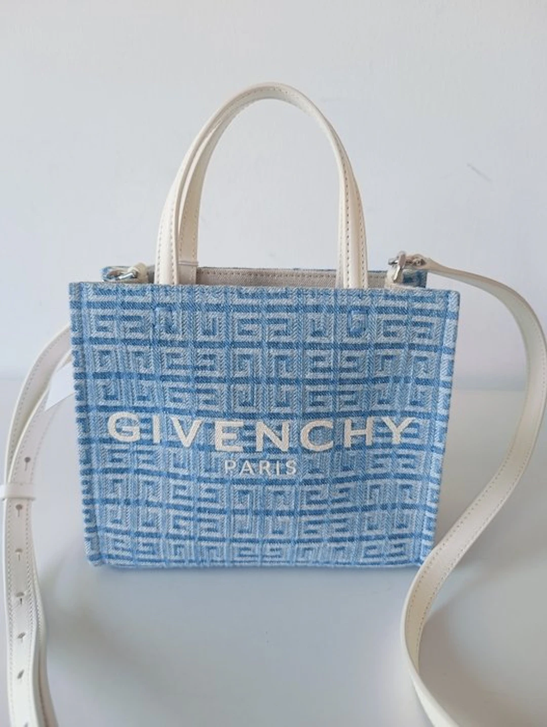Givenchy - Bag