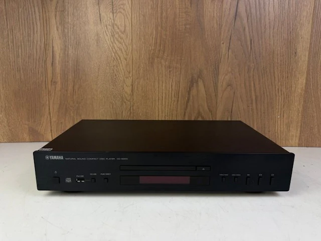 Yamaha - CD-S300 CD player