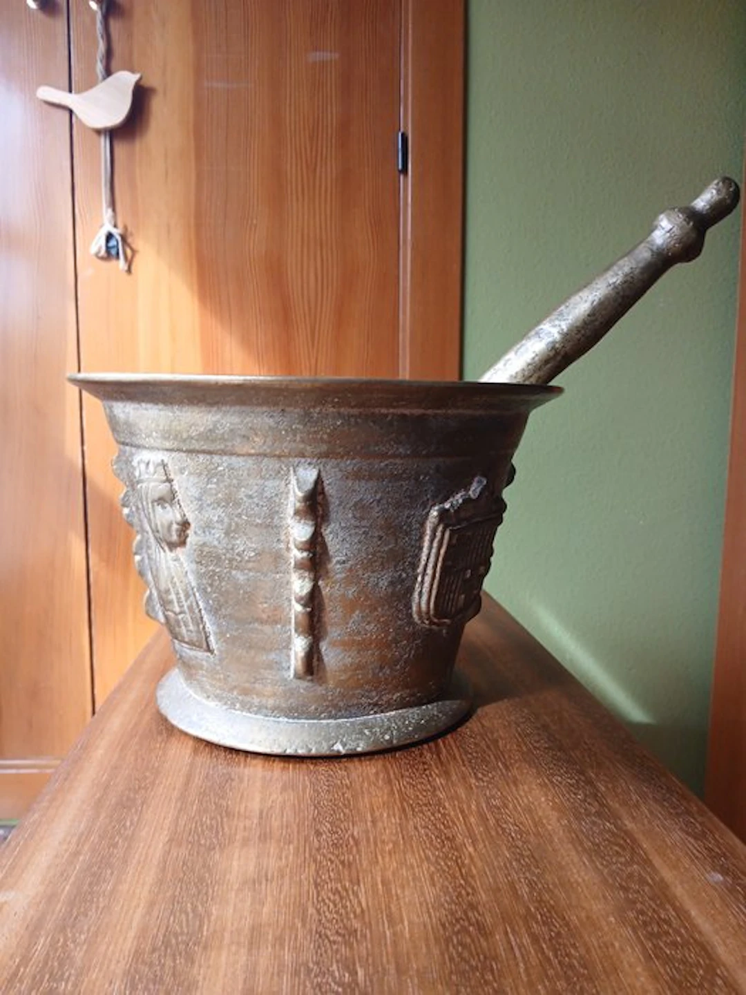 Mortar and pestle - Bronze