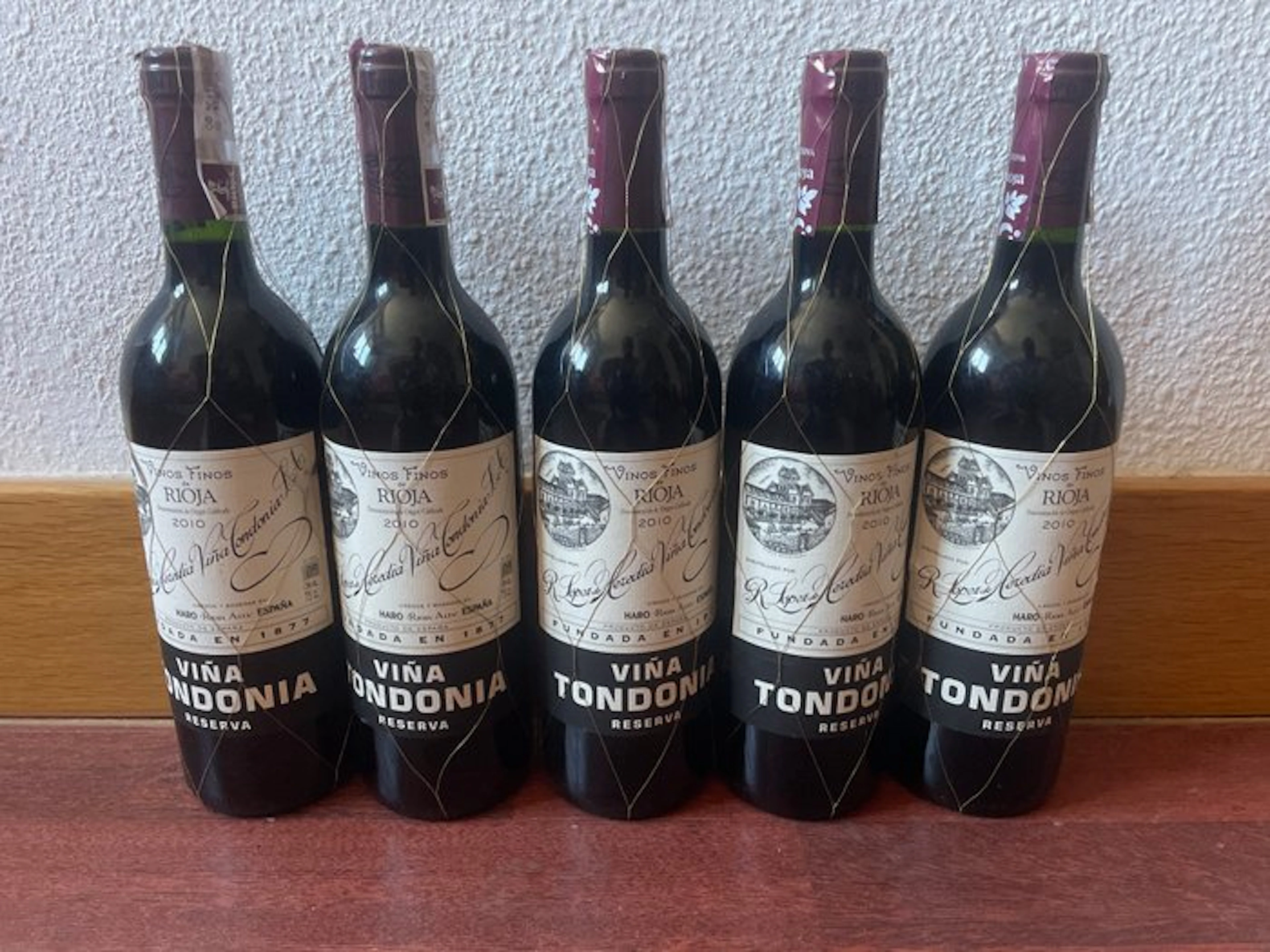 2010 R. López de Heredia, Viña Tondonia - Rioja Reserva - 5 Bottles (0.75L)