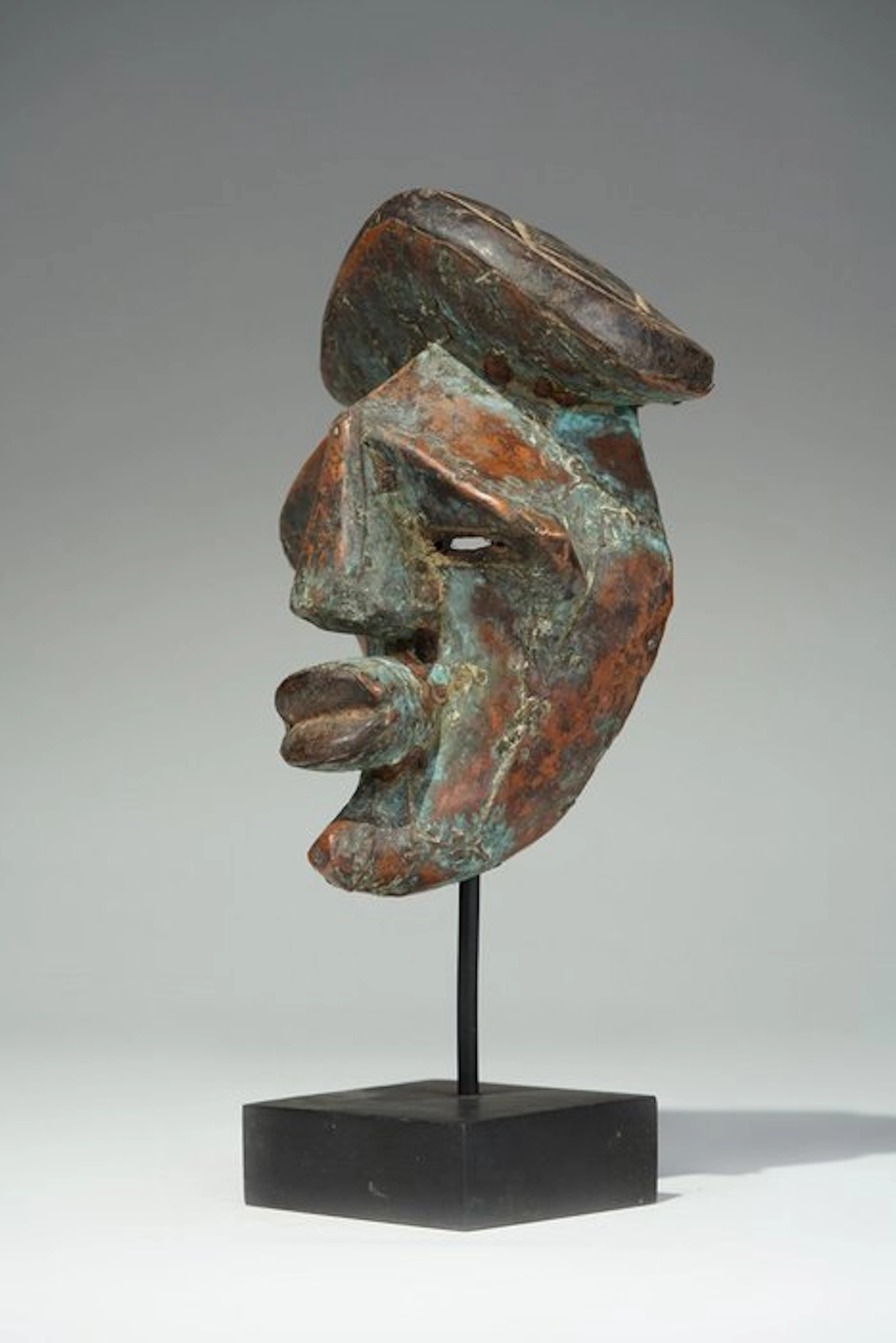 A wooden mask - Lwalwa - DR Congo (No reserve price)