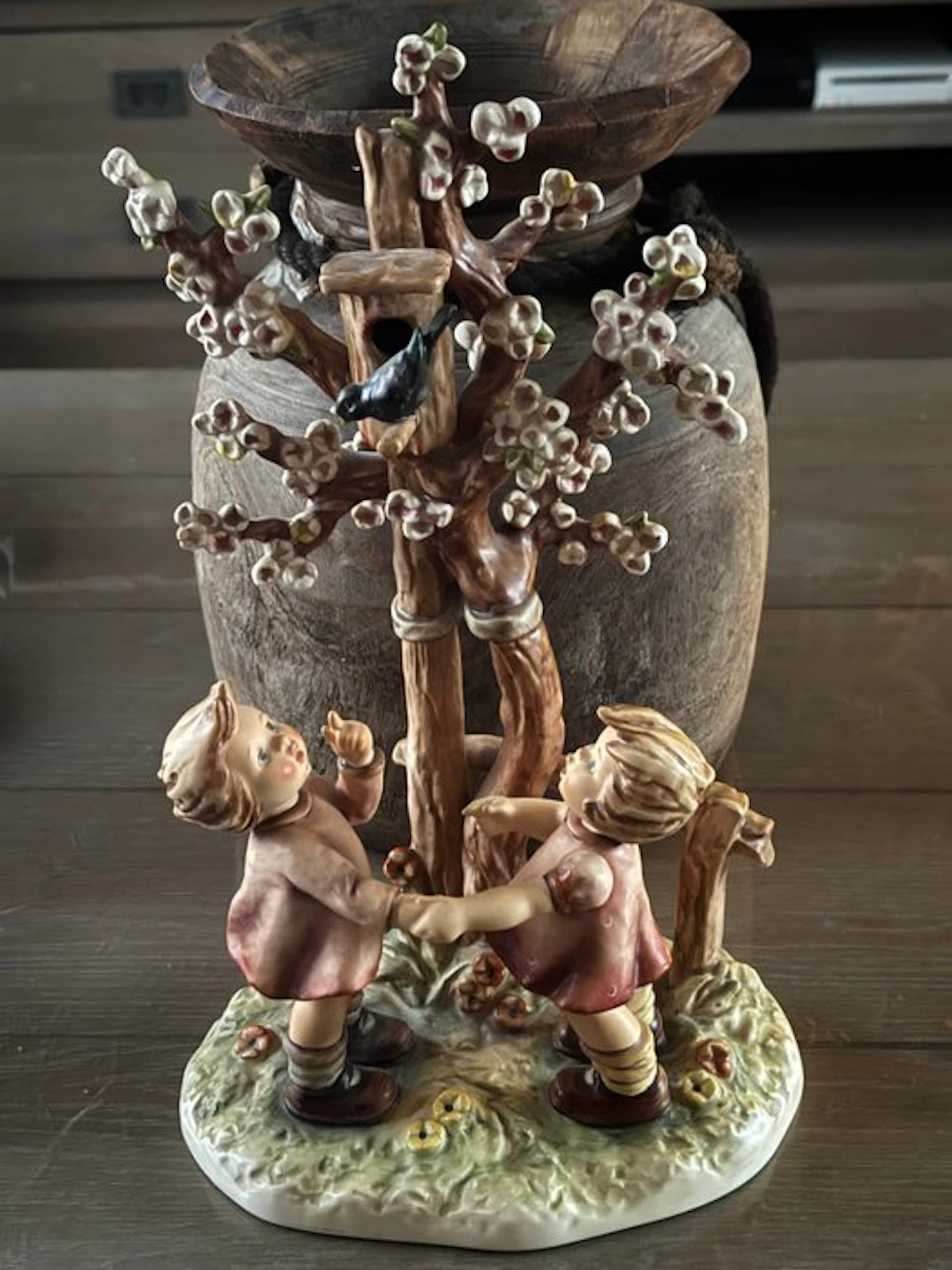 Goebel - M.I. Hummel - Figure - Frühlingstanz (Welcome Spring) - Porcelain