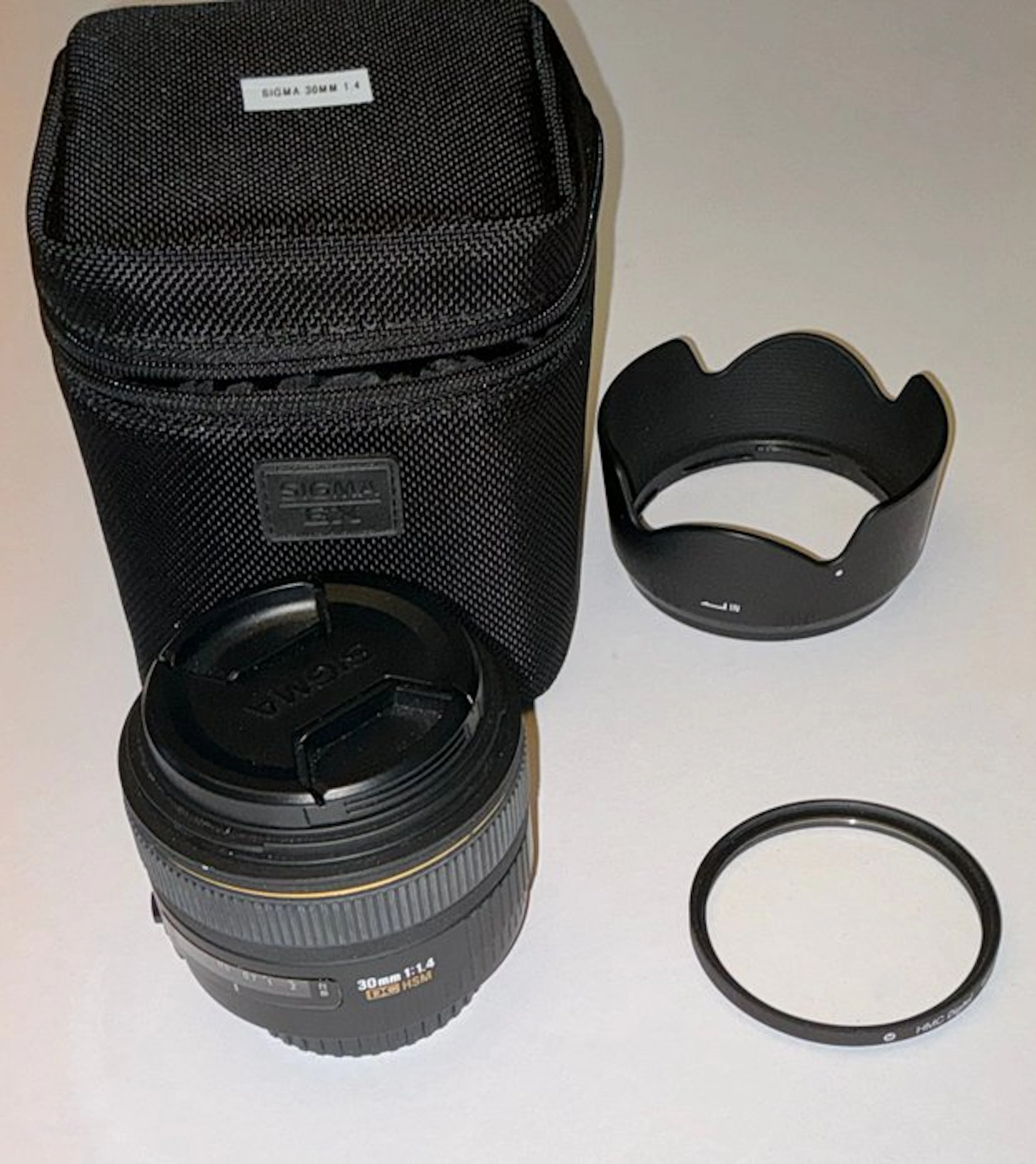 Sigma 30mm F1.4 EX DC HSM Prime lens