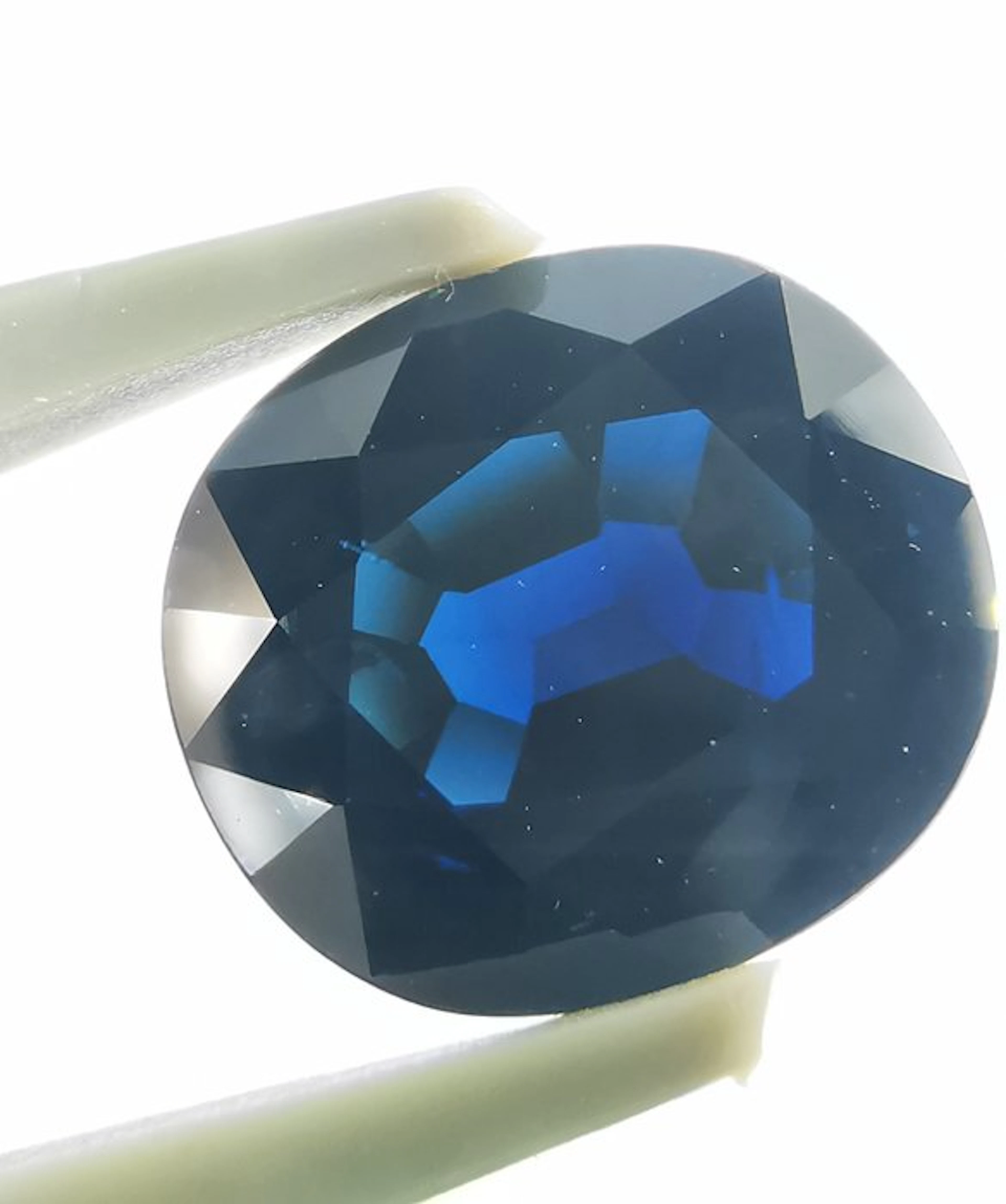 No reserve price - 1 pcs Blue Sapphire - 4.48 ct...