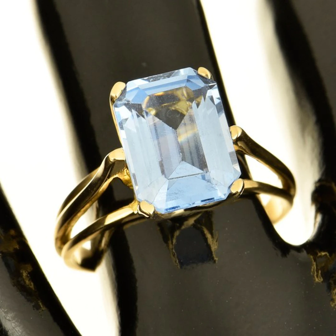 Ring - 18 kt. Yellow gold Topaz