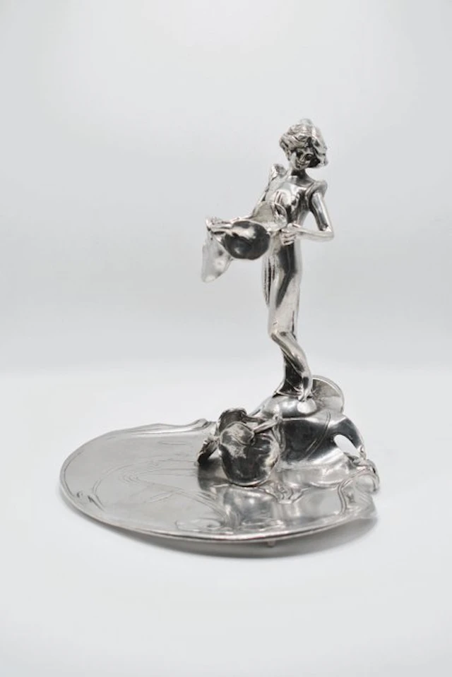 Vide poche - France - Tray with Ninfa