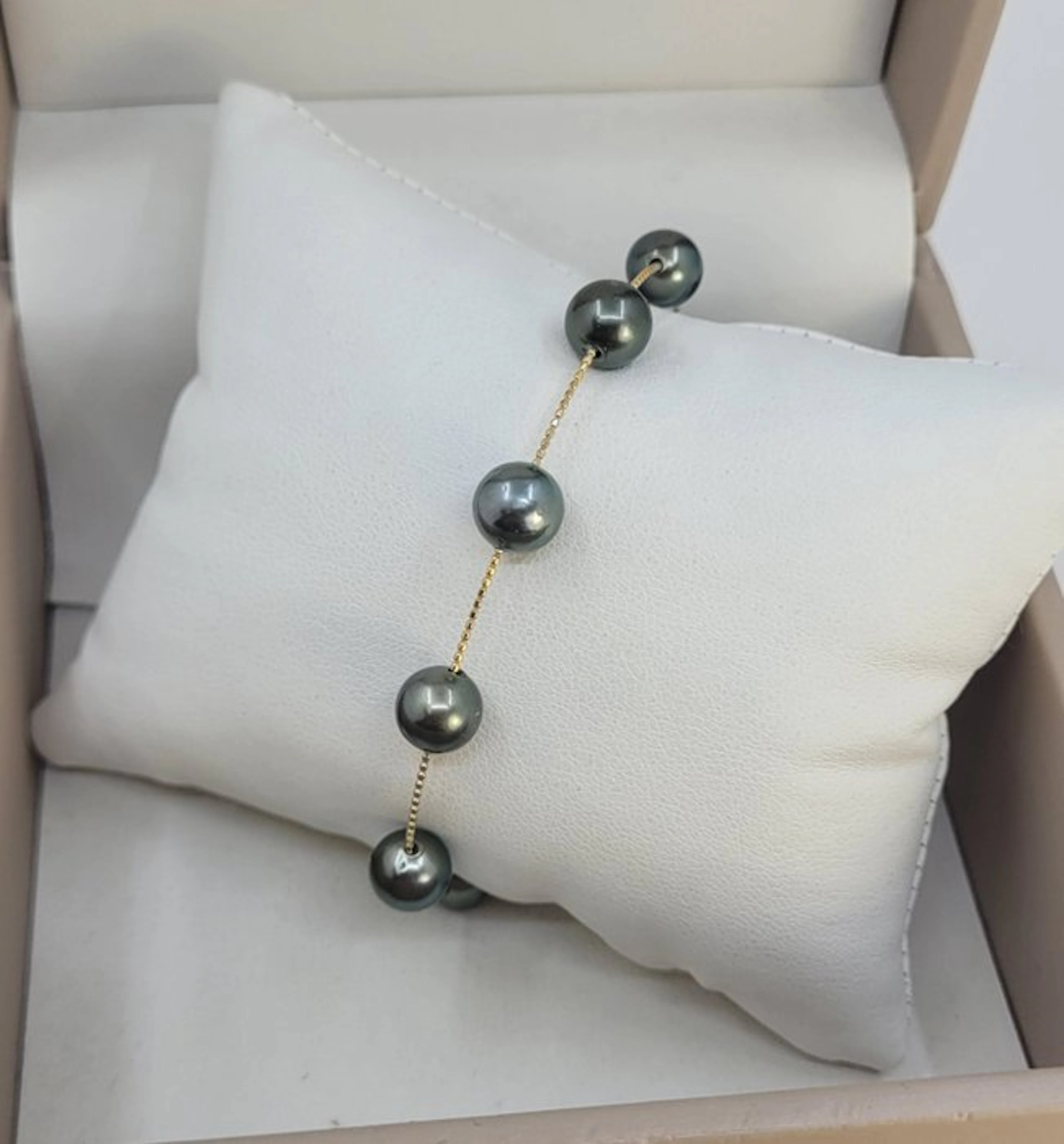 Bracelet - 18 kt. Yellow gold, 7.5x8mm Bright Tahiti Pearls