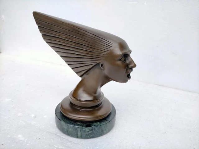 Sculpture, spirit of the wind - 18 cm - bronze marble