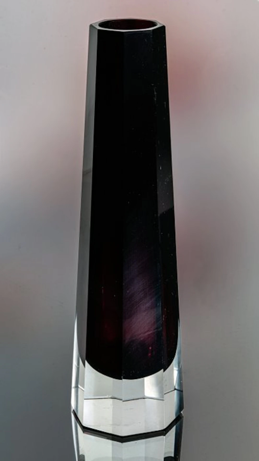 VEB Kunst Glas Wasungen - Vase - Faceted vase object...