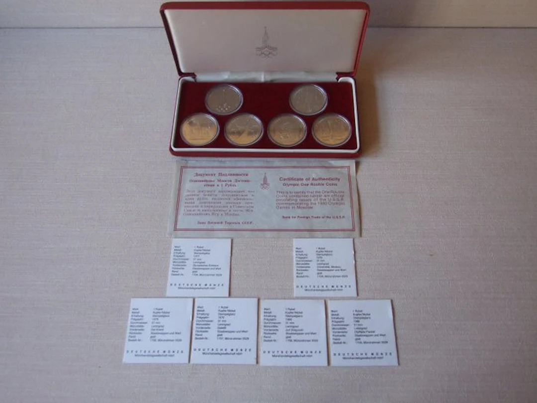 6 x 1 Rubel Münzen in Geschenketui mit Zertifikat...