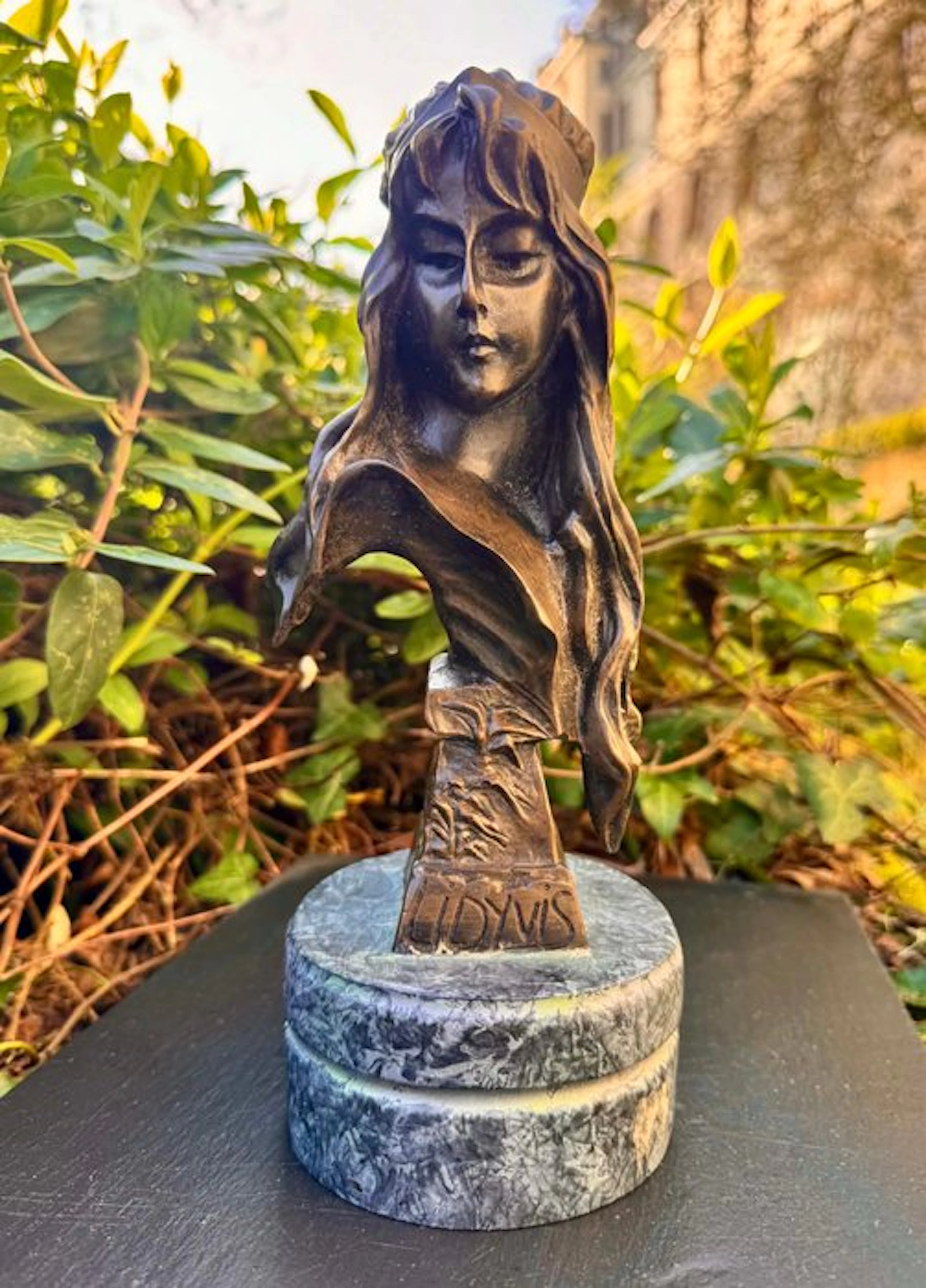 D'après Emmanuel Villanis 1858-1914 - Sculpture, Lidyvis - 26 cm - Marble