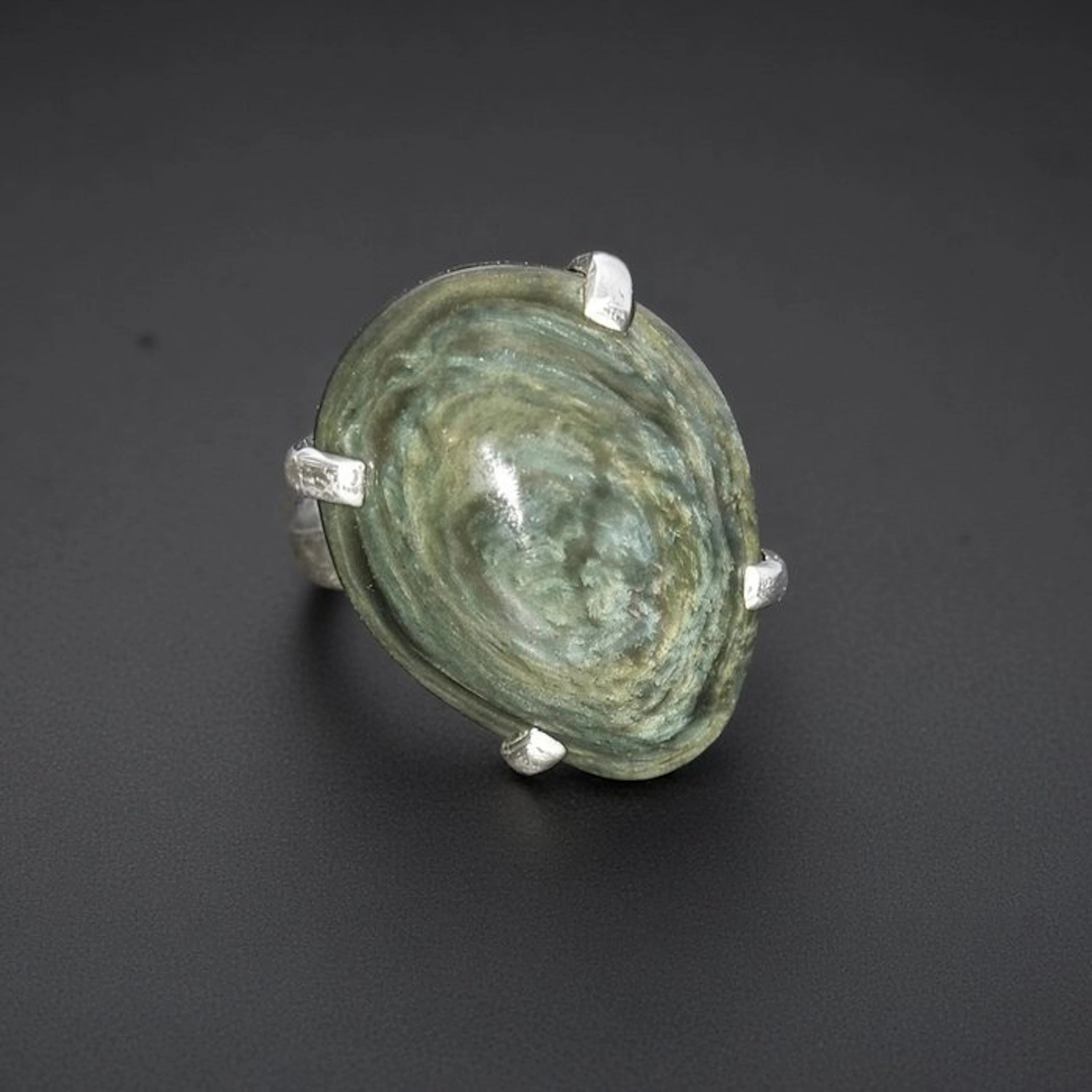 Manta Huichol obsidian ring