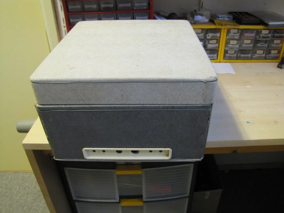 Timbra - Model B30 / Series 2S58 / Portable Mono Vacuum...