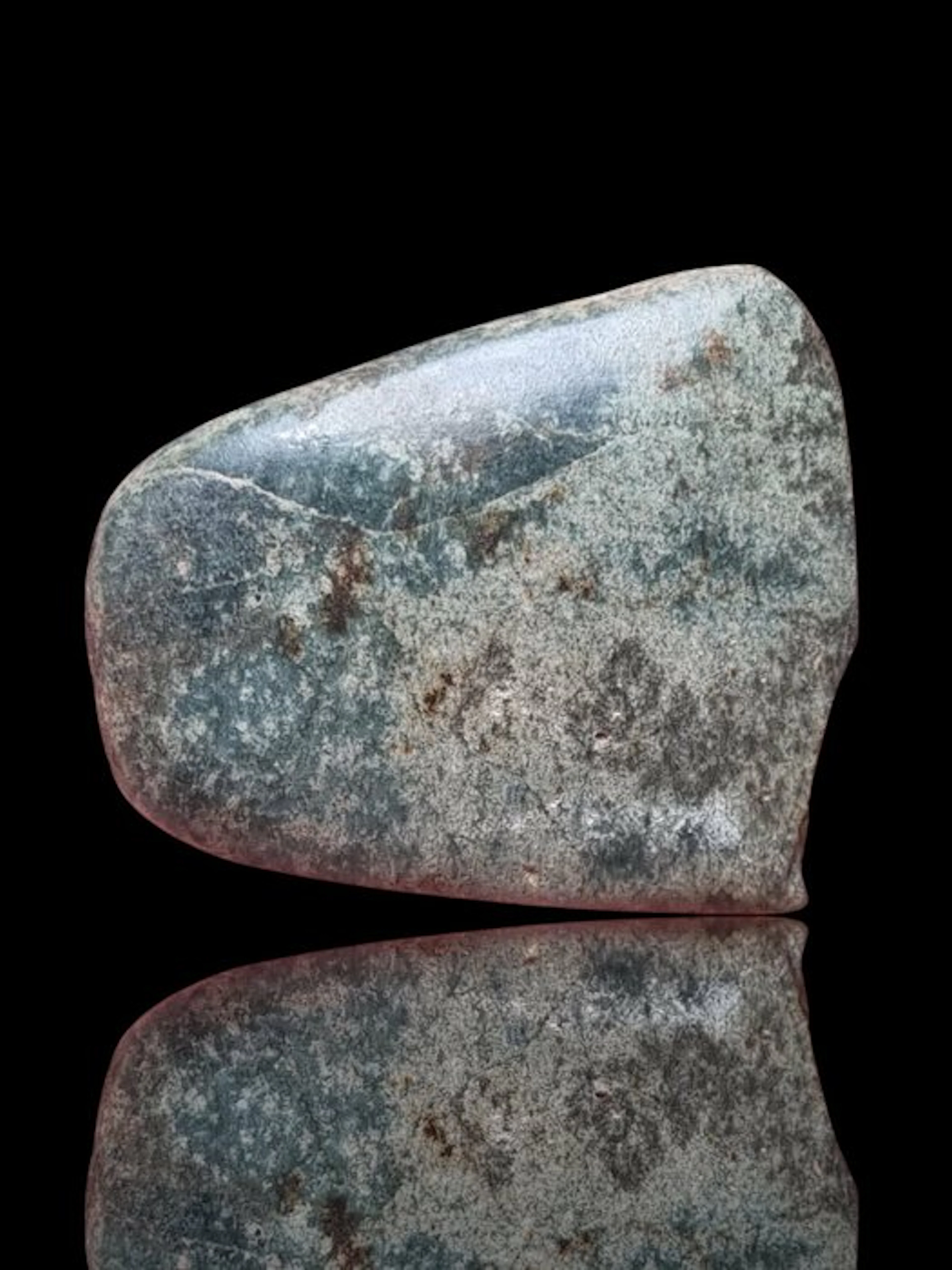 Neolithic Stunning Green Stone (possibly Jadeite) Hand axe (No reserve price)