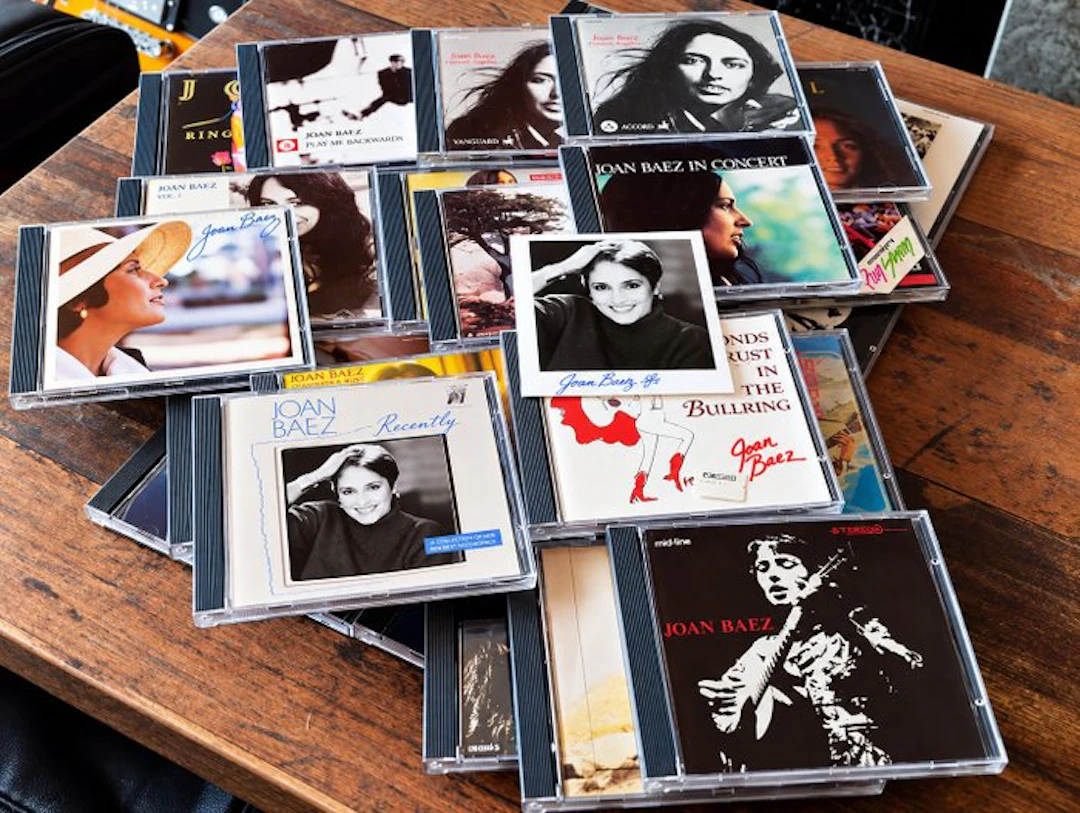 Joan Baez - Joan Baez – Collection of 29 CDs + Authentic...