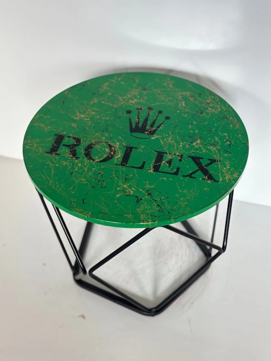 Rob VanMore - Tea-Time by Rolex Table - ø40cm