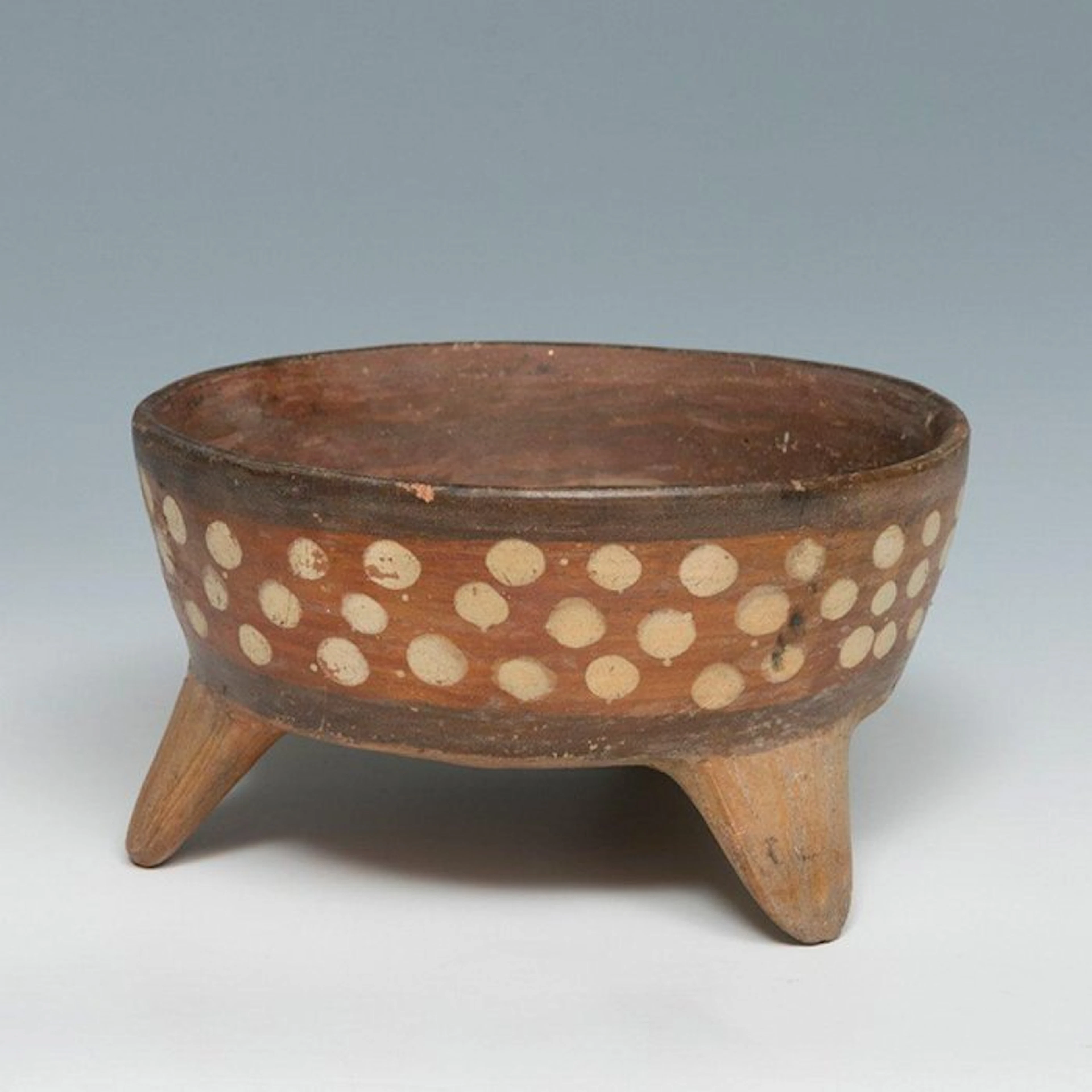 Pre-Columbian. Huari Ceramic Tripod Vessel With Spanish Export License