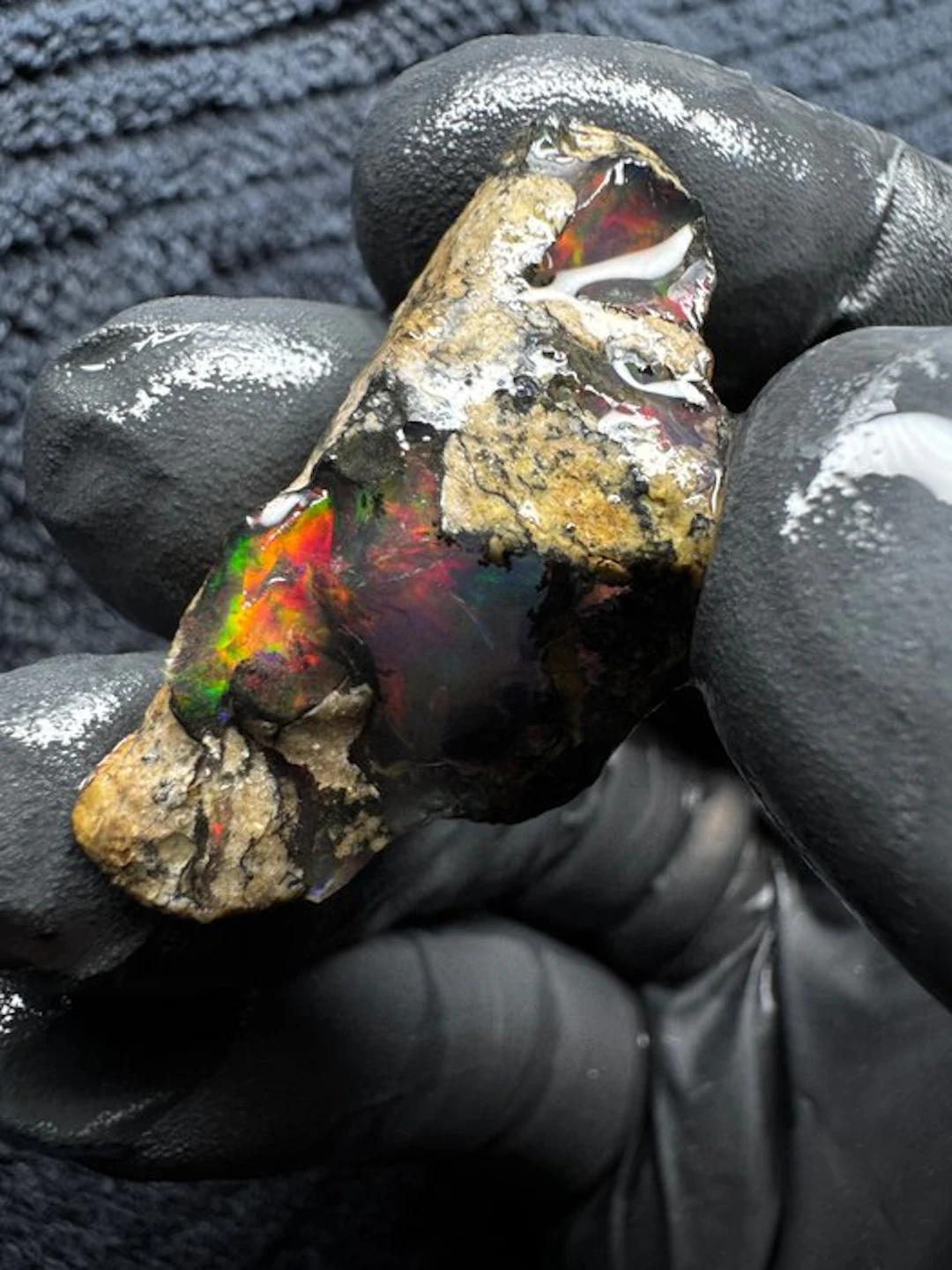 Opal Rough- 7 g