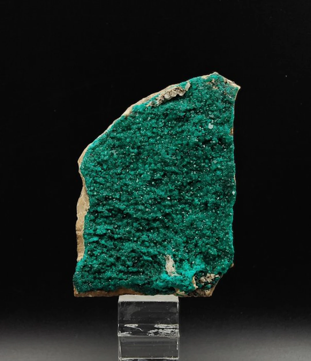 100+ dioptase crystals