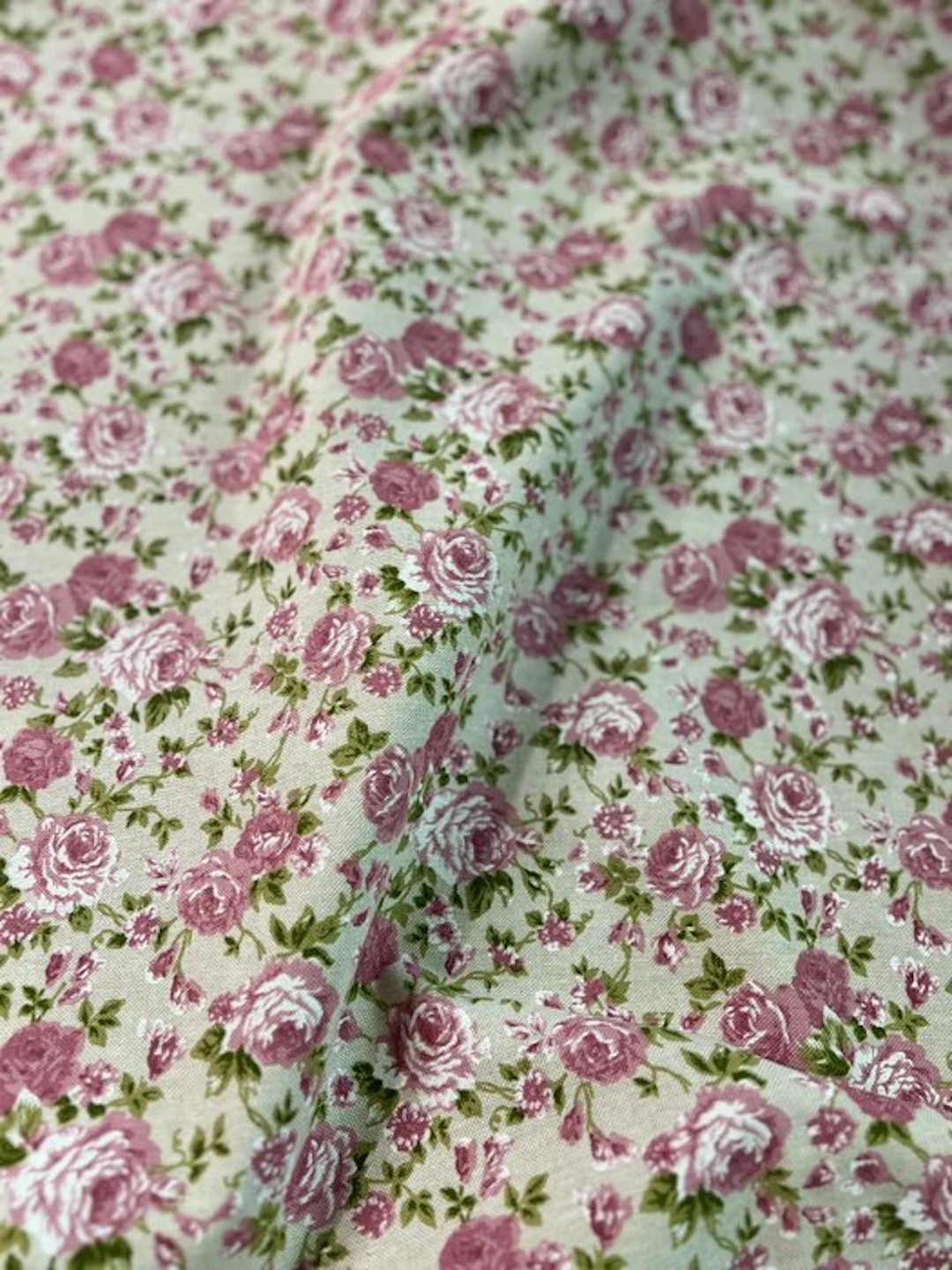 Wonderful Sanderson-inspired floral fabric. - Textile - 280 cm - 250 cm