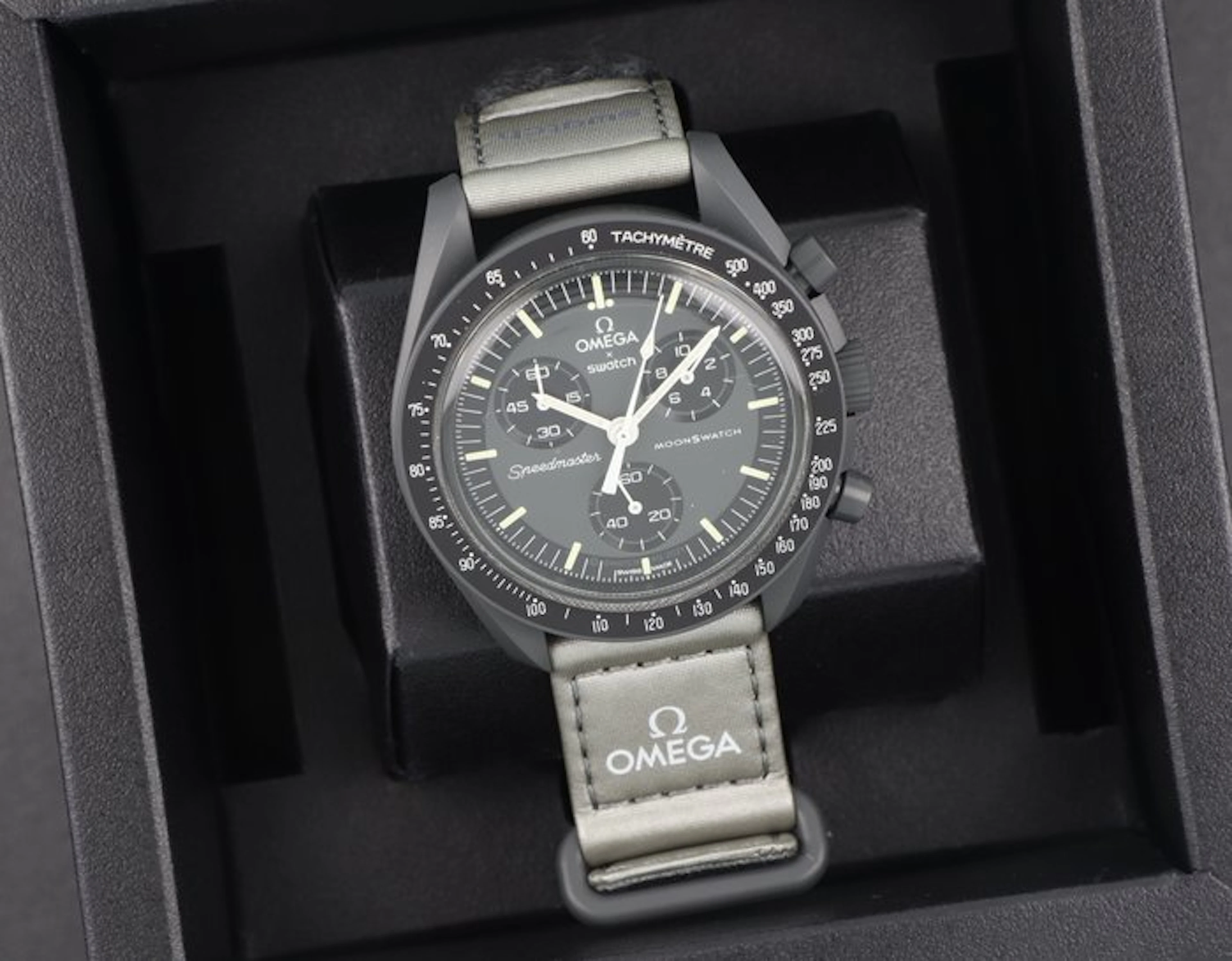 Omega x Swatch - Bioceramic MoonSwatch "Mission to...