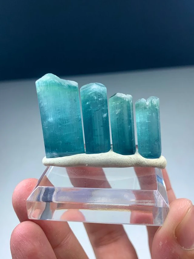 Indicolite tourmaline Crystal- 25 g - (1)