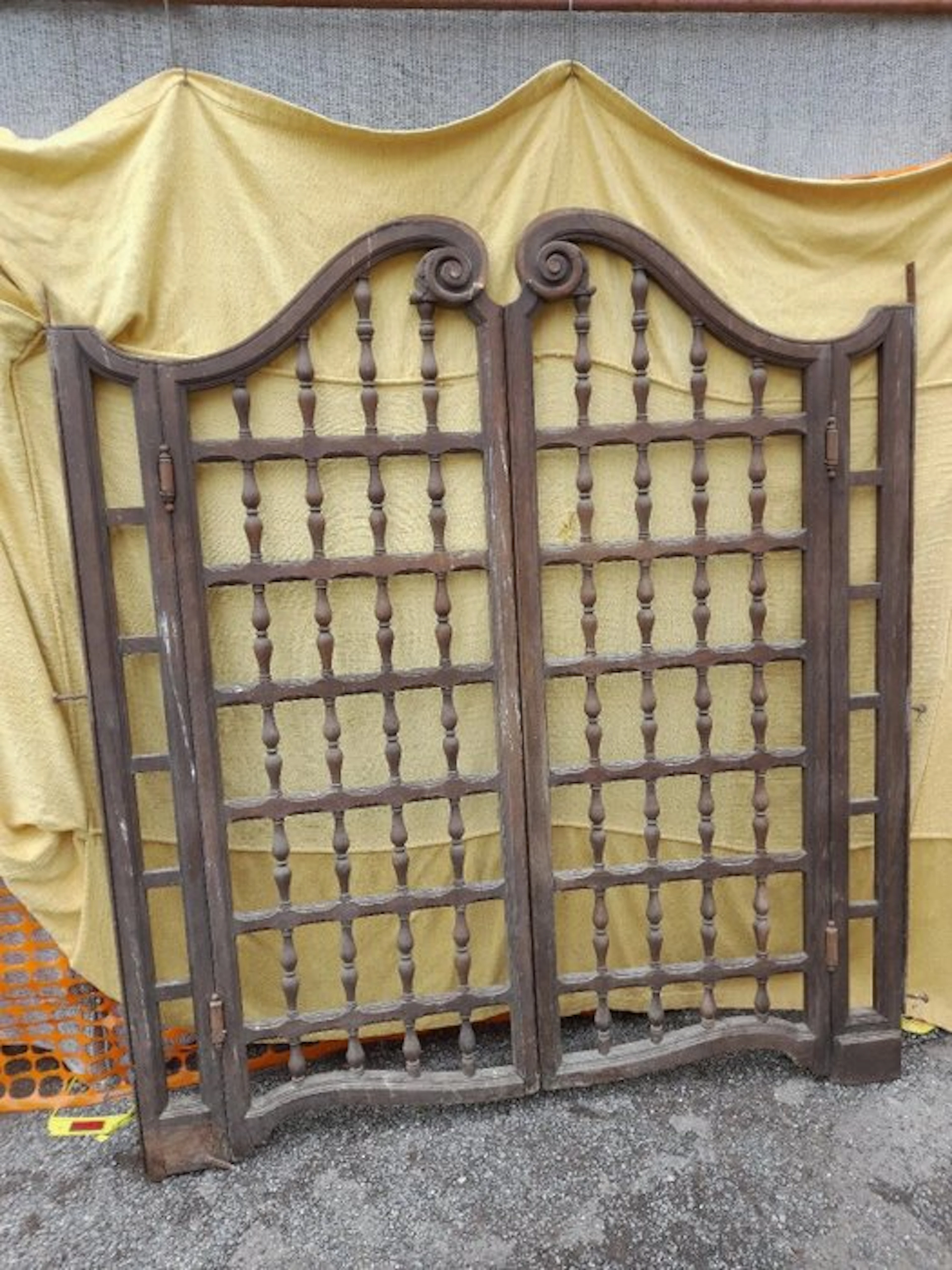 Gate - 1800-1850