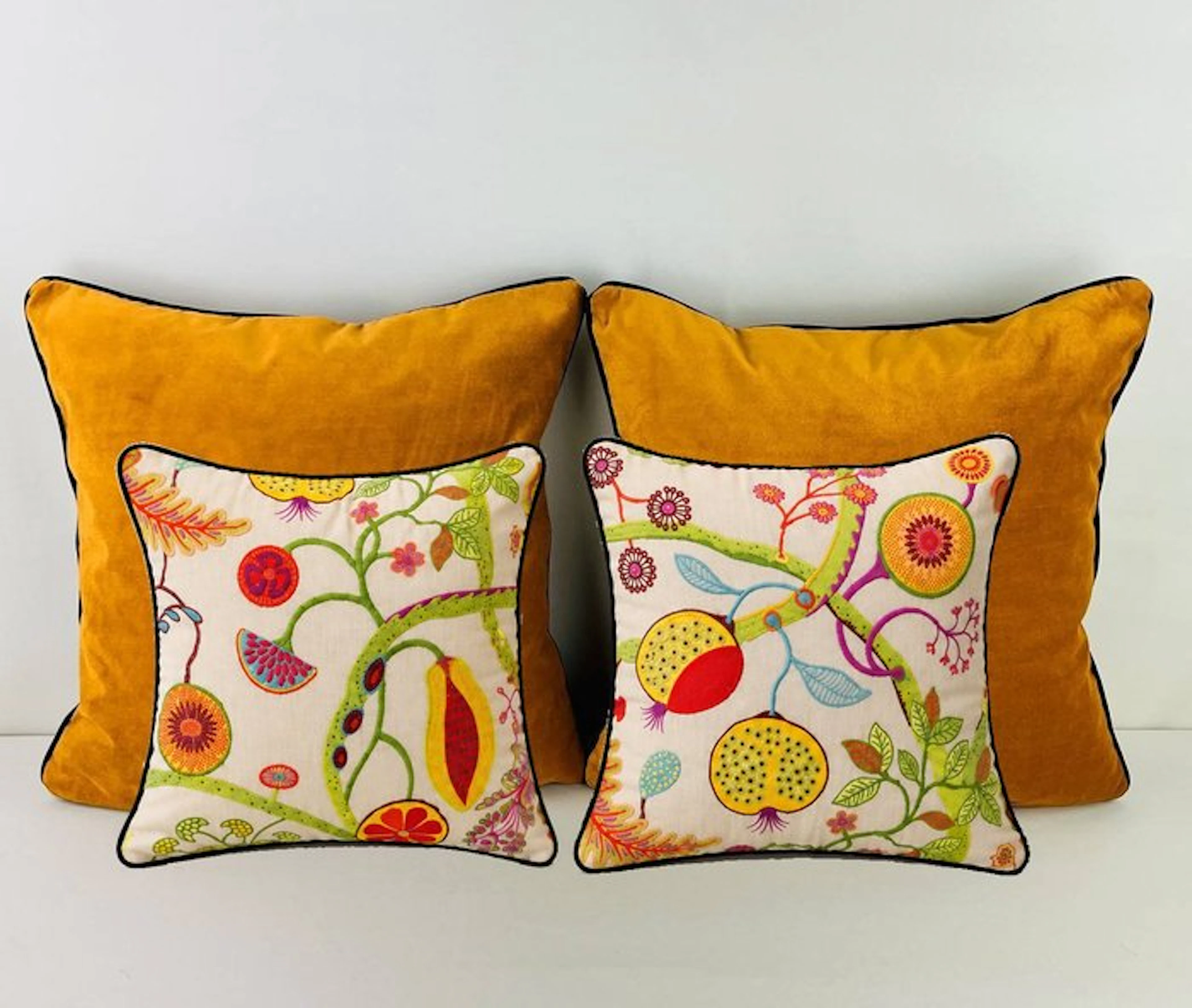 Pierre Frey - New set - Two cushions in a set of four - Cushion